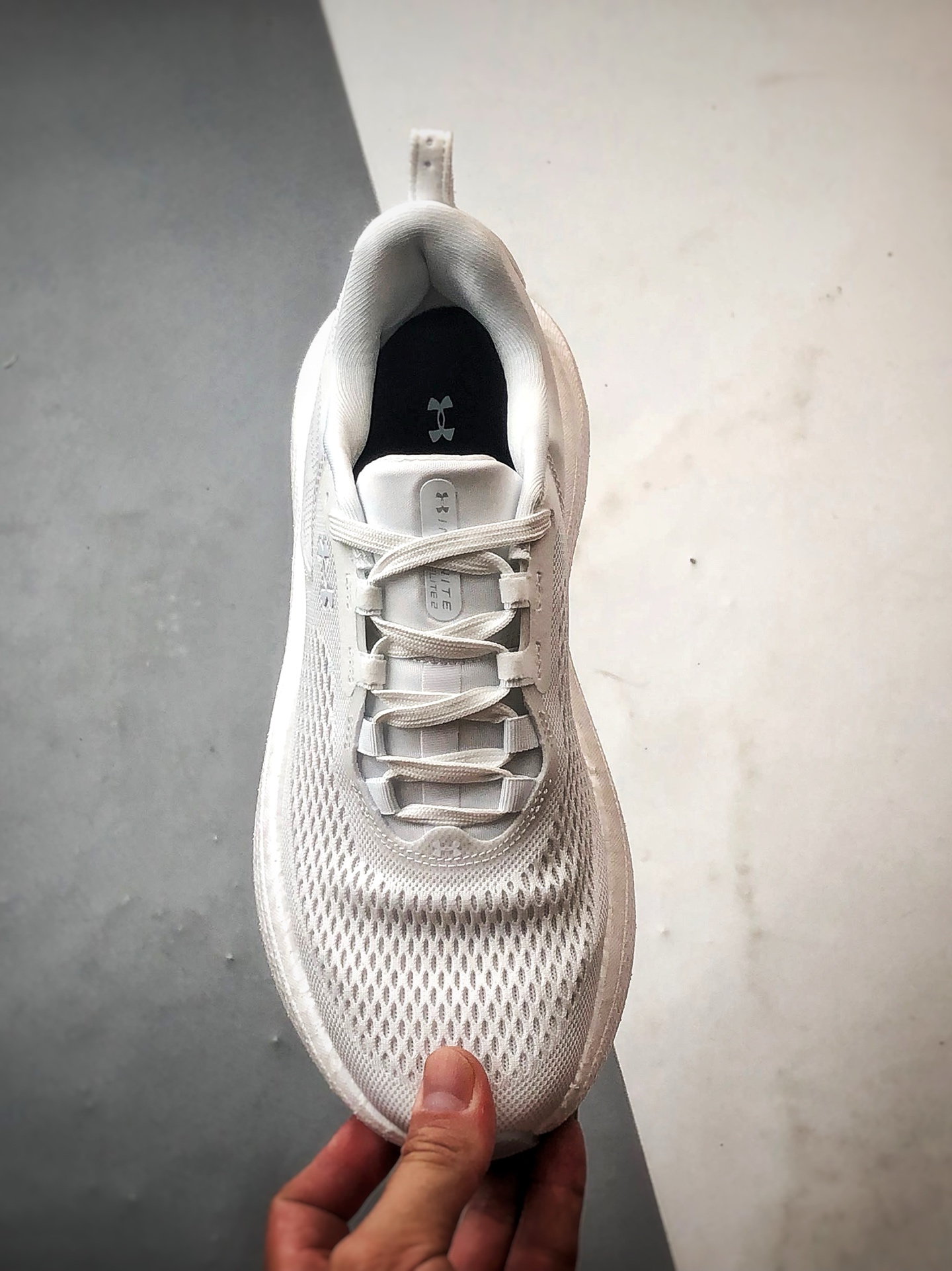 200 Under Armour Infinite Elite 2 白色 网布织物舒适百搭轻便透气缓震跑步鞋-Chinese UA Cheap High Quatity Brand Clothes Bags handbags Sneakers wholesale wholesaler seller from China Factory suppliers Fashion Clothing Shoes best Quality Beautiful Price 200 Under Armour Infinite Elite 2 白色 网布织物舒适百搭轻便透气缓震跑步鞋