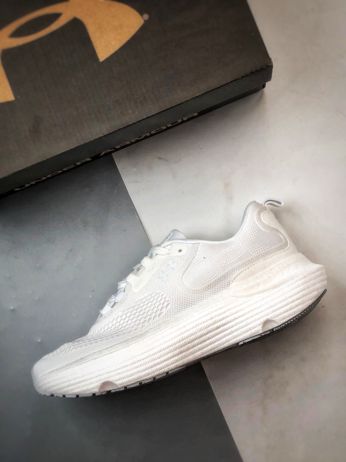 200 Under Armour Infinite Elite 2 白色 网布织物舒适百搭轻便透气缓震跑步鞋-Chinese UA Cheap High Quatity Brand Clothes Bags handbags Sneakers wholesale wholesaler seller from China Factory suppliers Fashion Clothing Shoes best Quality Beautiful Price 200 Under Armour Infinite Elite 2 白色 网布织物舒适百搭轻便透气缓震跑步鞋