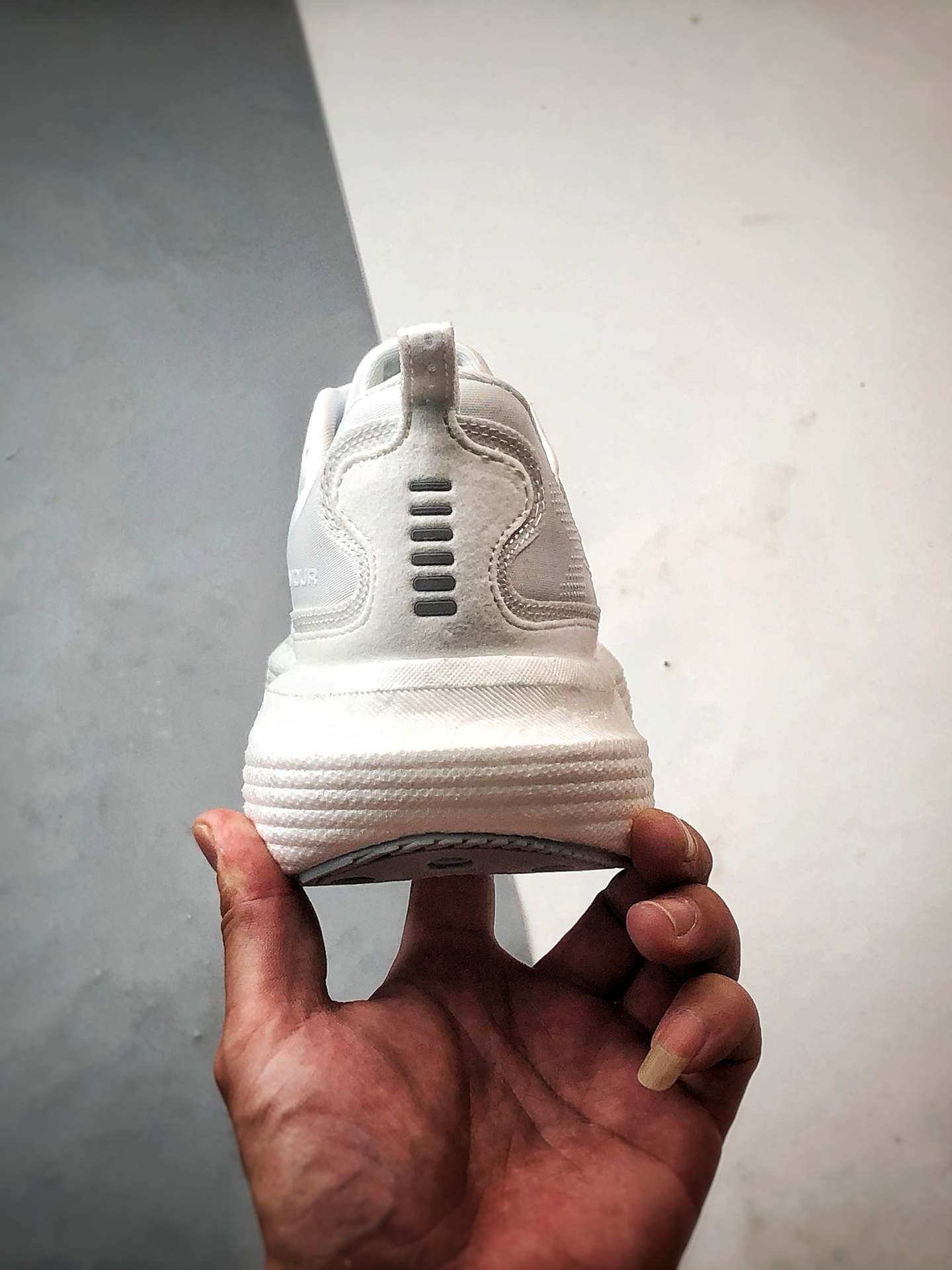 200 Under Armour Infinite Elite 2 白色 网布织物舒适百搭轻便透气缓震跑步鞋-Chinese UA Cheap High Quatity Brand Clothes Bags handbags Sneakers wholesale wholesaler seller from China Factory suppliers Fashion Clothing Shoes best Quality Beautiful Price 200 Under Armour Infinite Elite 2 白色 网布织物舒适百搭轻便透气缓震跑步鞋