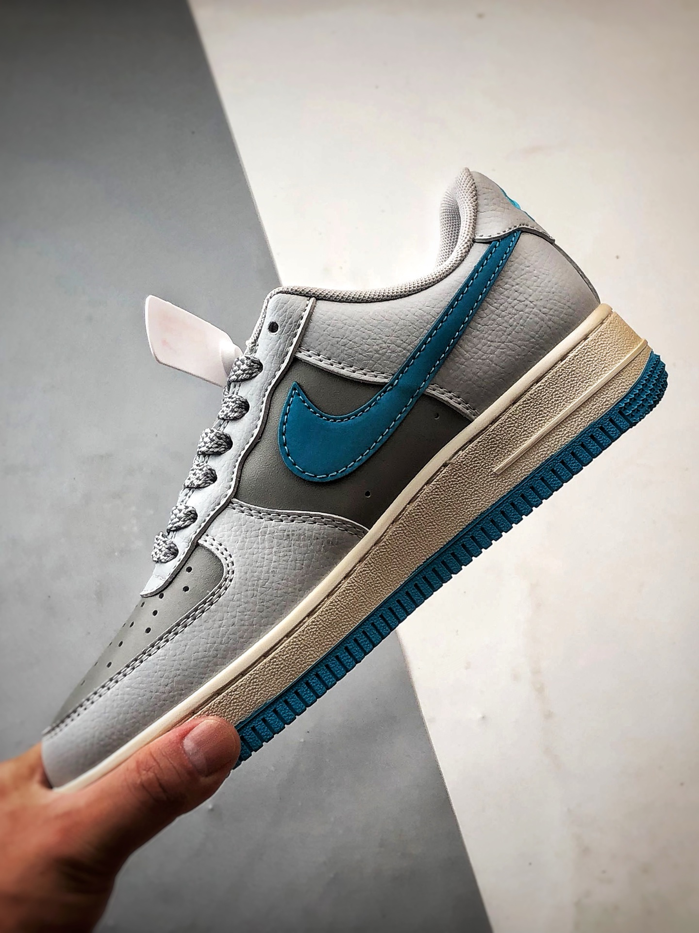 LV x Air Force 1 Low 灰蓝反光钩 JJ2508-704-莆田鞋,莆田鞋货源,高仿鞋,高仿鞋货源,安福档口,莆田高仿鞋,莆田鞋批发,高仿鞋批发,莆田高仿运动鞋,高仿运动鞋,莆田运动鞋 LV x Air Force 1 Low 灰蓝反光钩 JJ2508-704