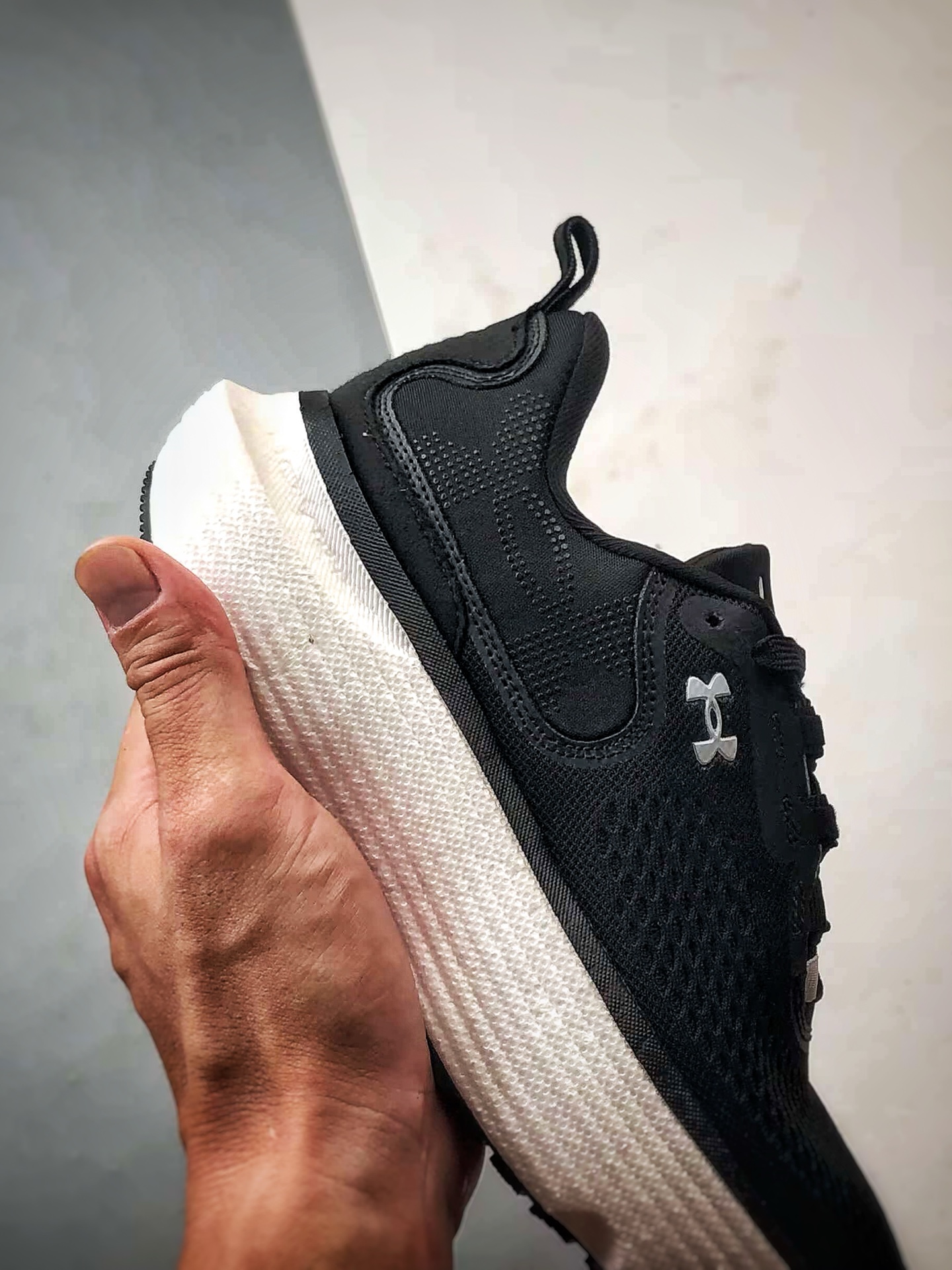 200 Under Armour Infinite Elite 2 黑白 网布织物舒适百搭轻便透气缓震跑步鞋-Chinese UA Cheap High Quatity Brand Clothes Bags handbags Sneakers wholesale wholesaler seller from China Factory suppliers Fashion Clothing Shoes best Quality Beautiful Price 200 Under Armour Infinite Elite 2 黑白 网布织物舒适百搭轻便透气缓震跑步鞋