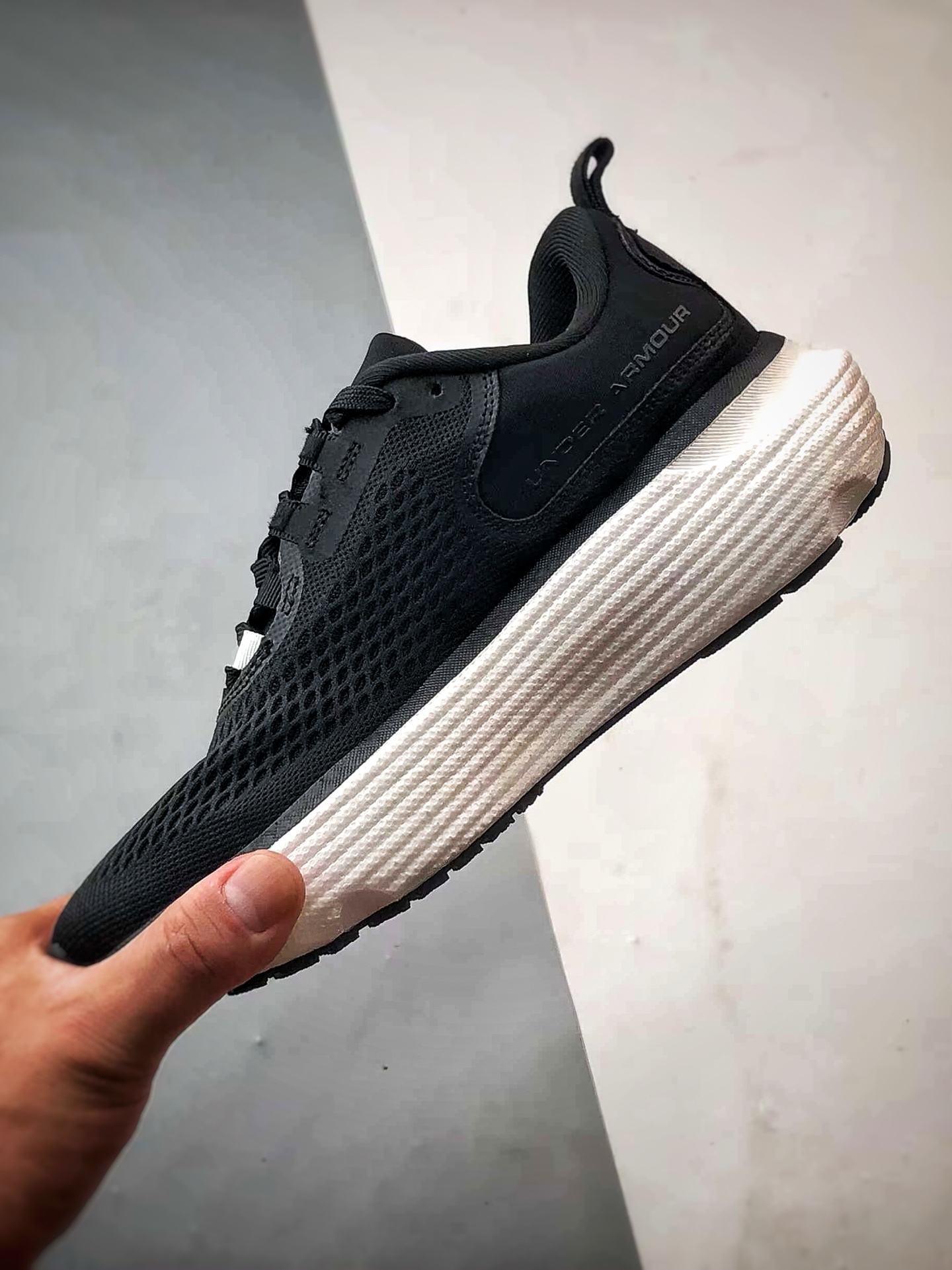 200 Under Armour Infinite Elite 2 黑白 网布织物舒适百搭轻便透气缓震跑步鞋-Chinese UA Cheap High Quatity Brand Clothes Bags handbags Sneakers wholesale wholesaler seller from China Factory suppliers Fashion Clothing Shoes best Quality Beautiful Price 200 Under Armour Infinite Elite 2 黑白 网布织物舒适百搭轻便透气缓震跑步鞋