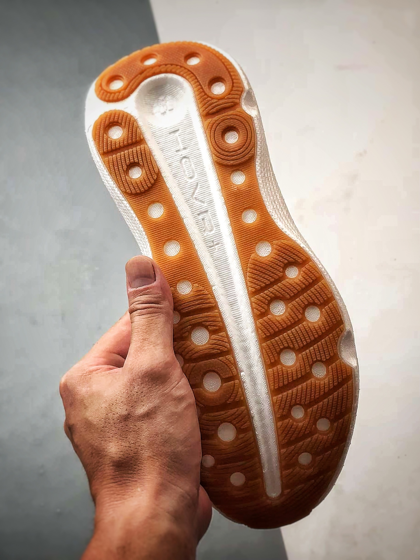 220 Under Armour Infinite Elite 2 石英白 网布织物舒适百搭轻便透气缓震跑步鞋-Chinese UA Cheap High Quatity Brand Clothes Bags handbags Sneakers wholesale wholesaler seller from China Factory suppliers Fashion Clothing Shoes best Quality Beautiful Price 220 Under Armour Infinite Elite 2 石英白 网布织物舒适百搭轻便透气缓震跑步鞋