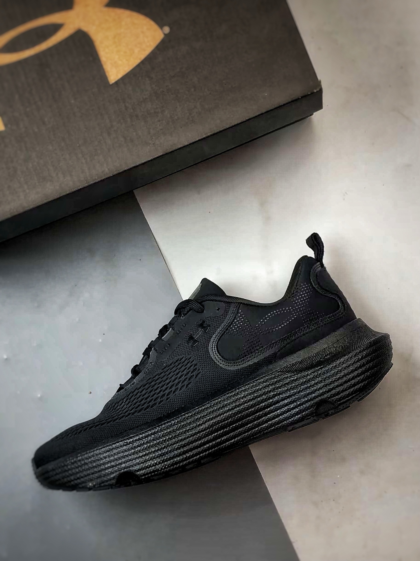 220 Under Armour Infinite Elite 2 黑色 网布织物舒适百搭轻便透气缓震跑步鞋-Chinese UA Cheap High Quatity Brand Clothes Bags handbags Sneakers wholesale wholesaler seller from China Factory suppliers Fashion Clothing Shoes best Quality Beautiful Price 220 Under Armour Infinite Elite 2 黑色 网布织物舒适百搭轻便透气缓震跑步鞋