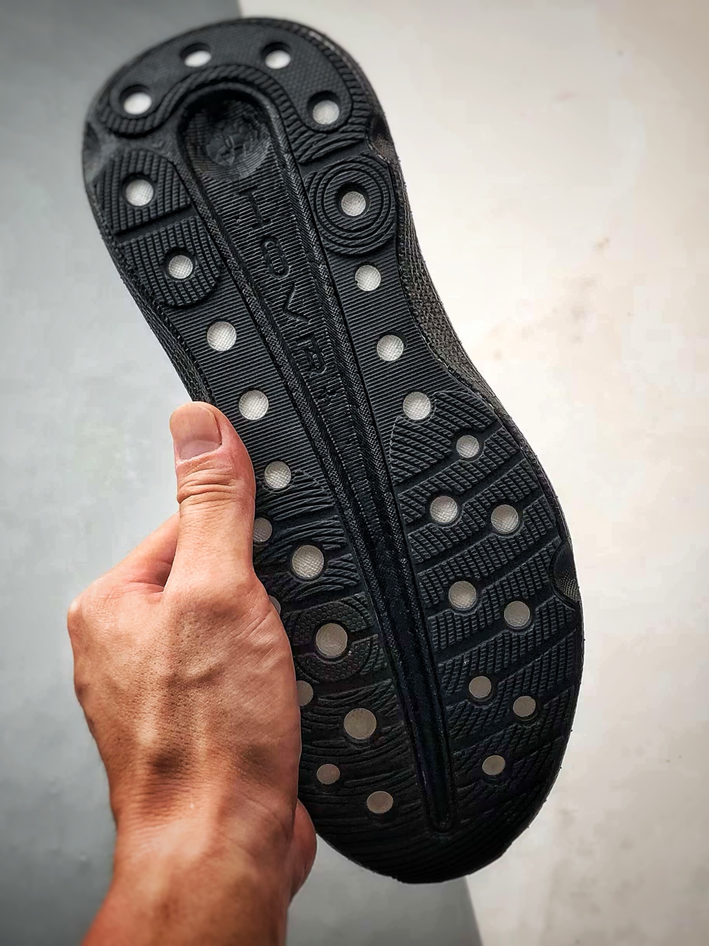 220 Under Armour Infinite Elite 2 黑色 网布织物舒适百搭轻便透气缓震跑步鞋-Chinese UA Cheap High Quatity Brand Clothes Bags handbags Sneakers wholesale wholesaler seller from China Factory suppliers Fashion Clothing Shoes best Quality Beautiful Price 220 Under Armour Infinite Elite 2 黑色 网布织物舒适百搭轻便透气缓震跑步鞋