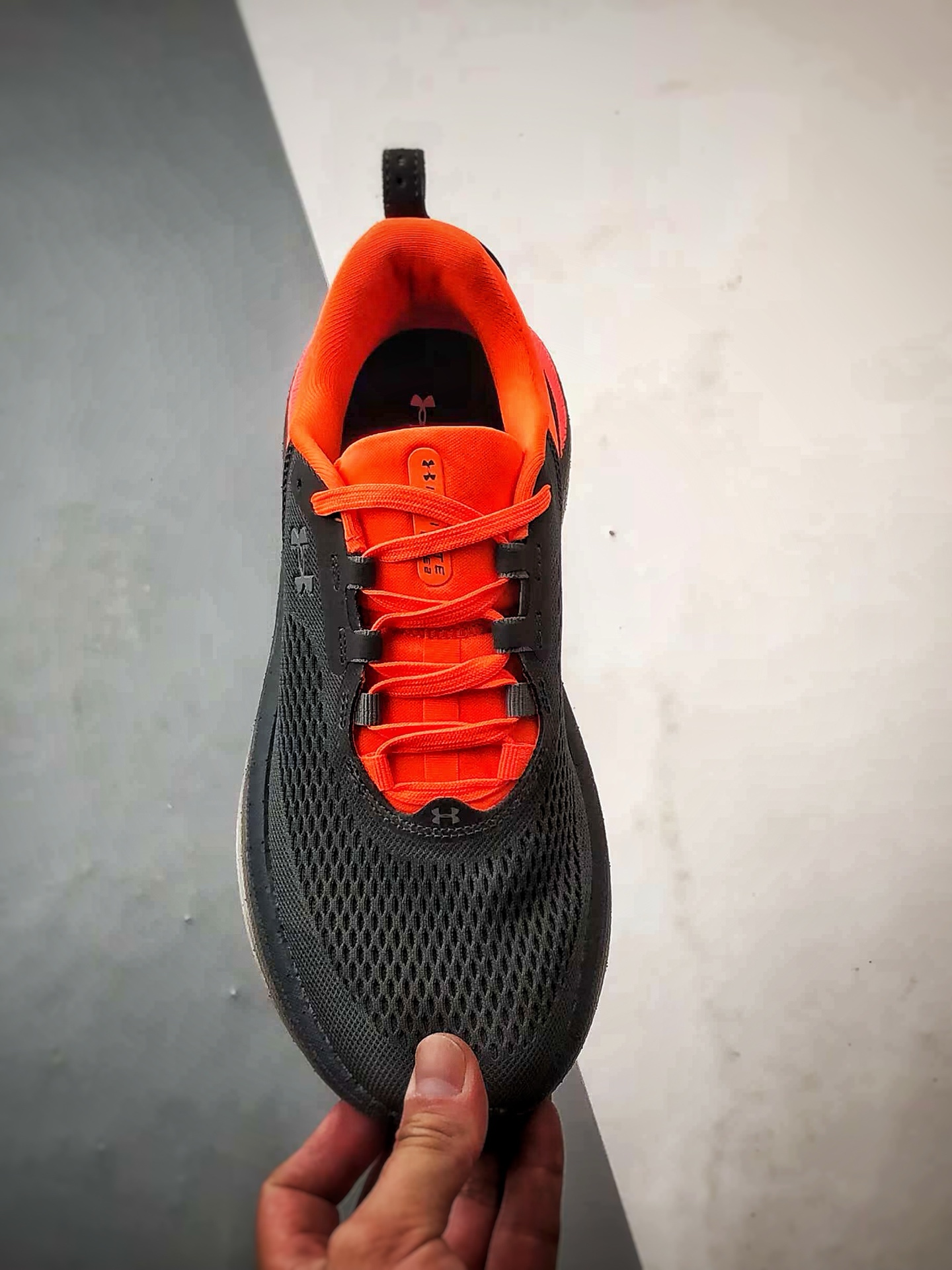 220 Under Armour Infinite Elite 2 灰橙色 网布织物舒适百搭轻便透气缓震跑步鞋-Chinese UA Cheap High Quatity Brand Clothes Bags handbags Sneakers wholesale wholesaler seller from China Factory suppliers Fashion Clothing Shoes best Quality Beautiful Price 220 Under Armour Infinite Elite 2 灰橙色 网布织物舒适百搭轻便透气缓震跑步鞋