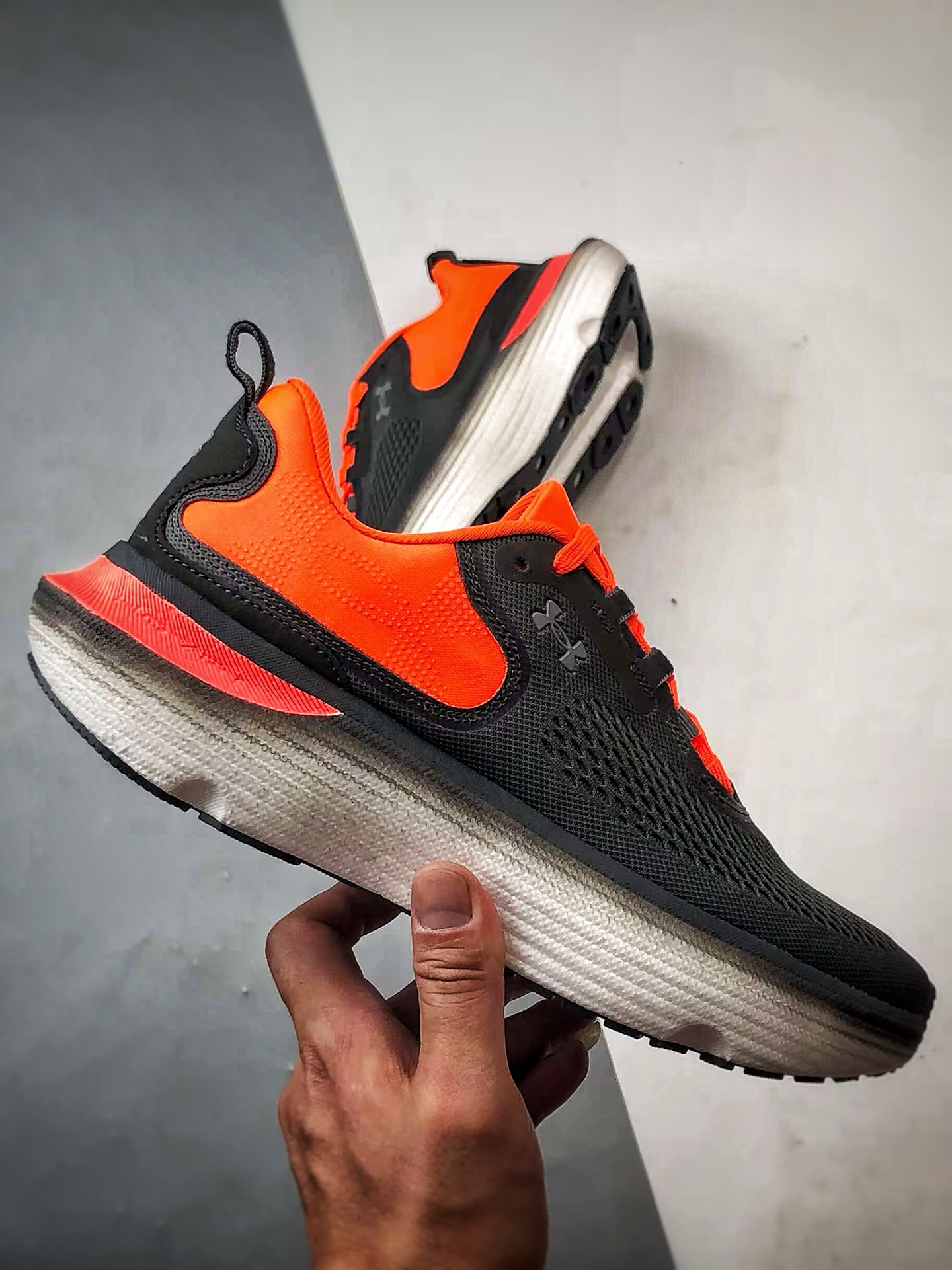 220 Under Armour Infinite Elite 2 灰橙色 网布织物舒适百搭轻便透气缓震跑步鞋-Chinese UA Cheap High Quatity Brand Clothes Bags handbags Sneakers wholesale wholesaler seller from China Factory suppliers Fashion Clothing Shoes best Quality Beautiful Price 220 Under Armour Infinite Elite 2 灰橙色 网布织物舒适百搭轻便透气缓震跑步鞋