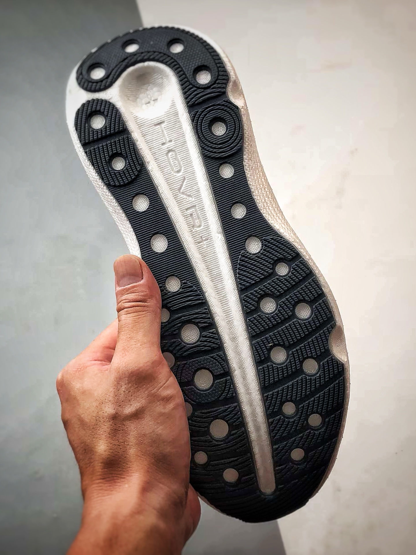 220 Under Armour Infinite Elite 2 红色 网布织物舒适百搭轻便透气缓震跑步鞋-Chinese UA Cheap High Quatity Brand Clothes Bags handbags Sneakers wholesale wholesaler seller from China Factory suppliers Fashion Clothing Shoes best Quality Beautiful Price 220 Under Armour Infinite Elite 2 红色 网布织物舒适百搭轻便透气缓震跑步鞋