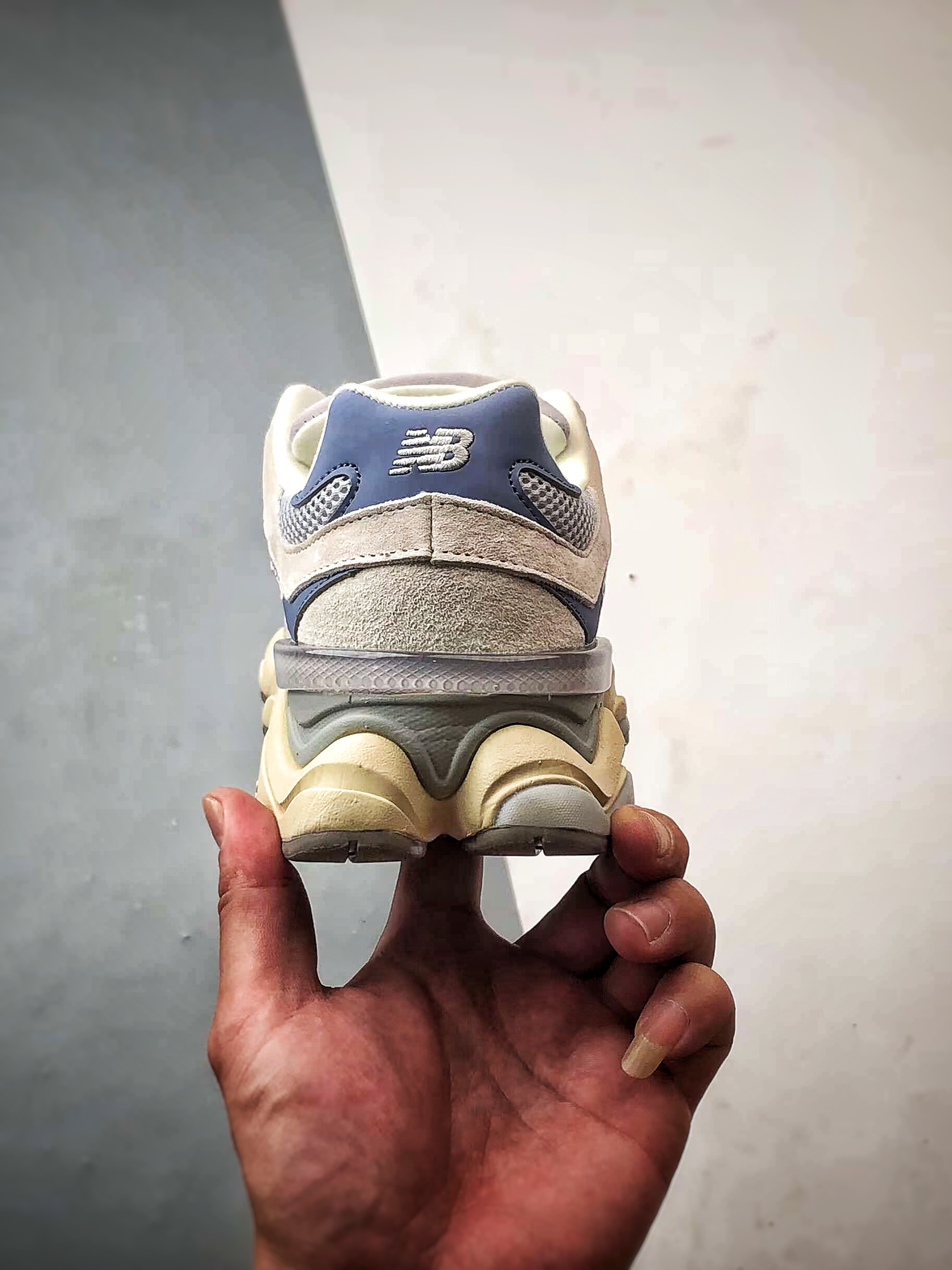 New Balance 9060 灰蓝色 复古休闲运动老爹鞋 U9060EEL-莆田鞋,莆田鞋货源,高仿鞋,高仿鞋货源,安福档口,莆田高仿鞋,莆田鞋批发,高仿鞋批发,莆田高仿运动鞋,高仿运动鞋,莆田运动鞋 New Balance 9060 灰蓝色 复古休闲运动老爹鞋 U9060EEL