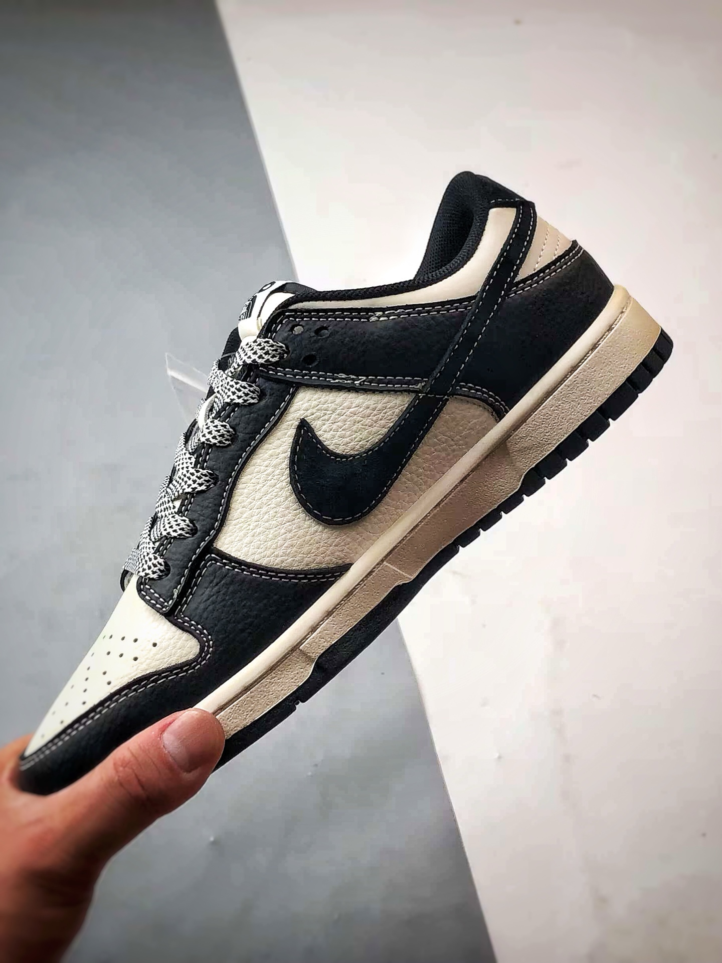 NK Dunk Low Retro ”DIY高端定制” 北面CDG米白黑 低帮休闲运动板鞋 YX5066-339-莆田鞋,莆田鞋货源,高仿鞋,高仿鞋货源,安福档口,莆田高仿鞋,莆田鞋批发,高仿鞋批发,莆田高仿运动鞋,高仿运动鞋,莆田运动鞋 NK Dunk Low Retro ”DIY高端定制” 北面CDG米白黑 低帮休闲运动板鞋 YX5066-339