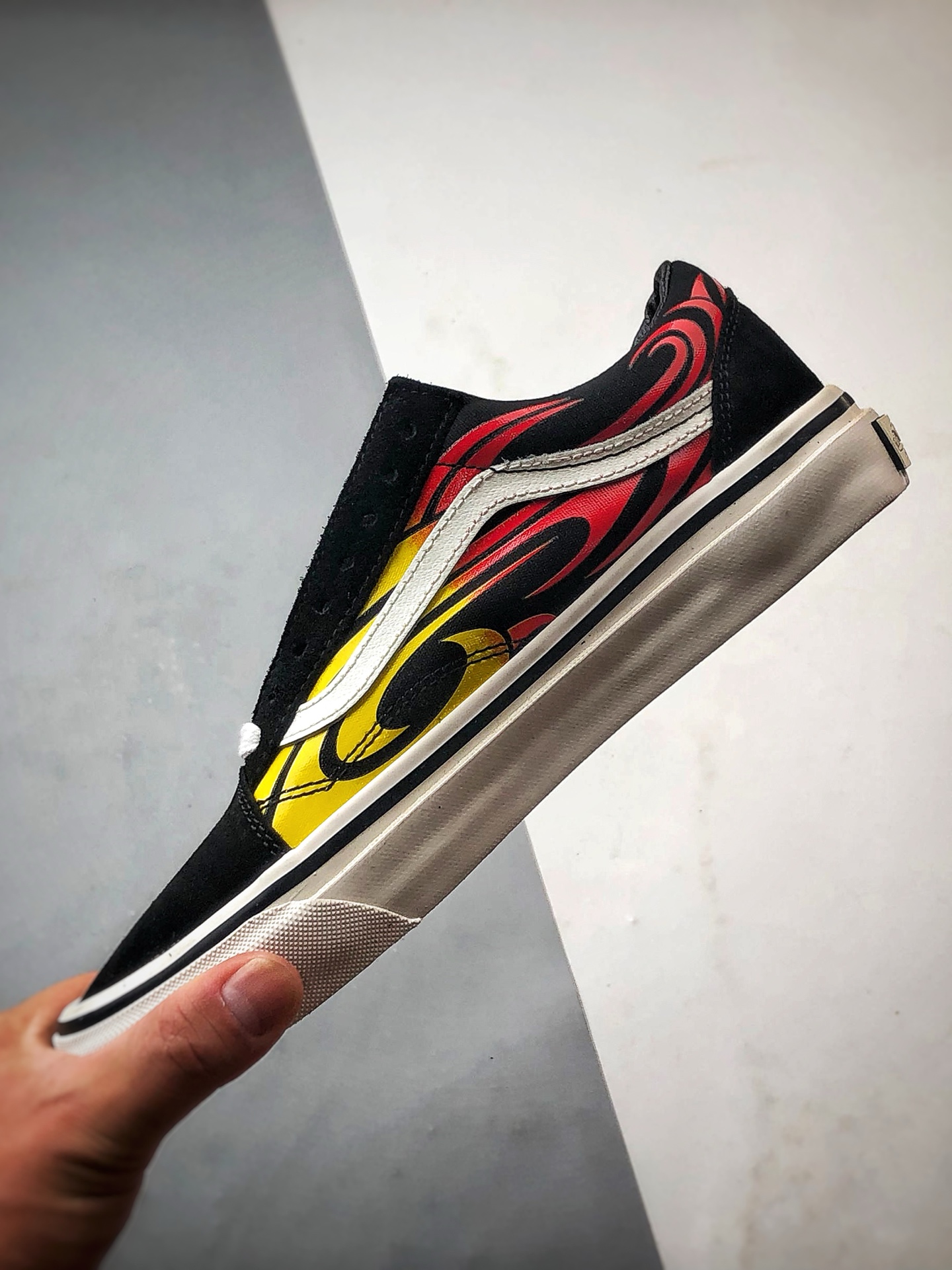 160 Vans Premium Old Skool 黑黄红 舒适百搭防滑减震休闲硫化板鞋 VN000D56MCG-Chinese UA Cheap High Quatity Brand Clothes Bags handbags Sneakers wholesale wholesaler seller from China Factory suppliers Fashion Clothing Shoes best Quality Beautiful Price 160 Vans Premium Old Skool 黑黄红 舒适百搭防滑减震休闲硫化板鞋 VN000D56MCG