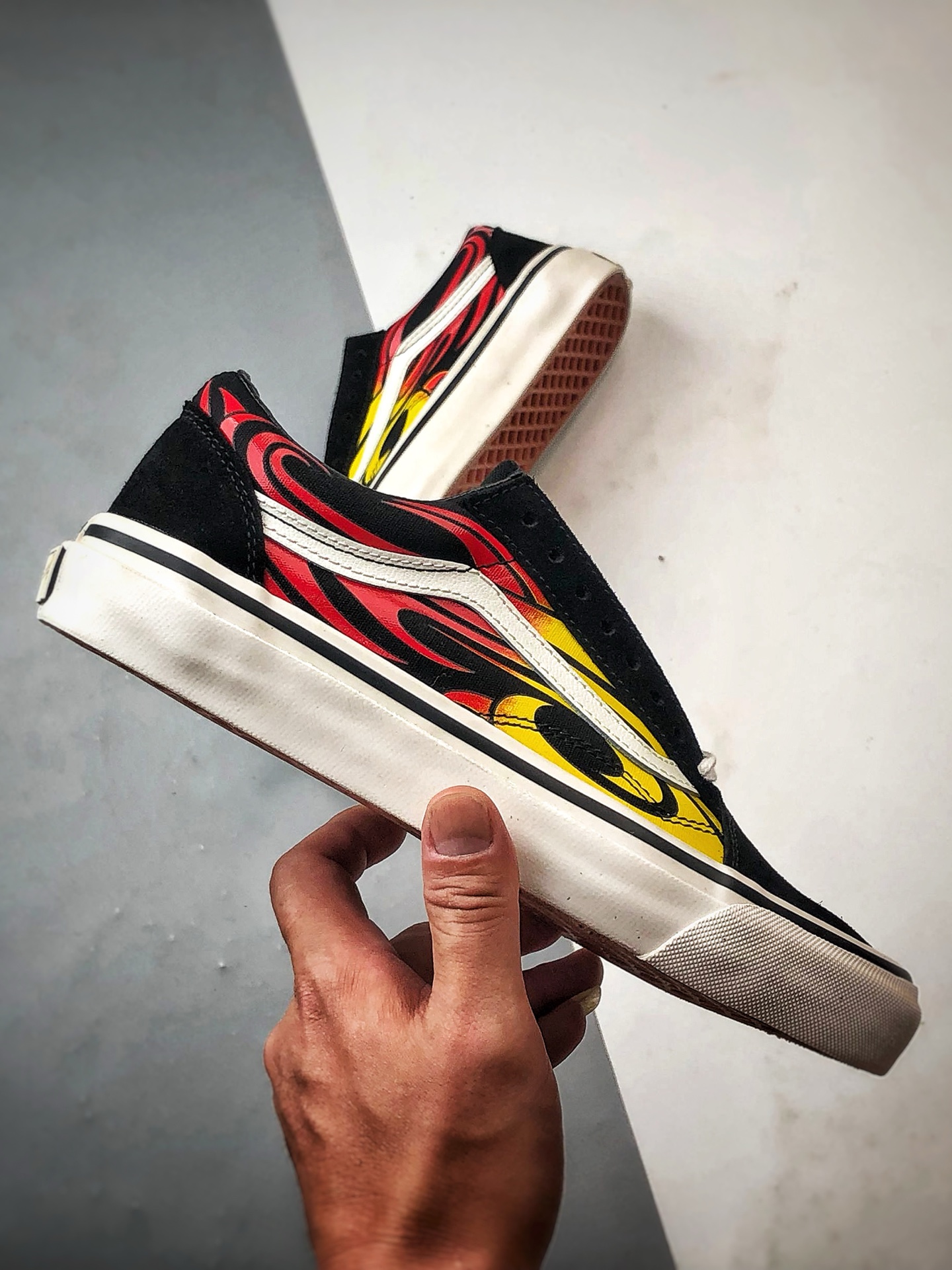 160 Vans Premium Old Skool 黑黄红 舒适百搭防滑减震休闲硫化板鞋 VN000D56MCG-Chinese UA Cheap High Quatity Brand Clothes Bags handbags Sneakers wholesale wholesaler seller from China Factory suppliers Fashion Clothing Shoes best Quality Beautiful Price 160 Vans Premium Old Skool 黑黄红 舒适百搭防滑减震休闲硫化板鞋 VN000D56MCG