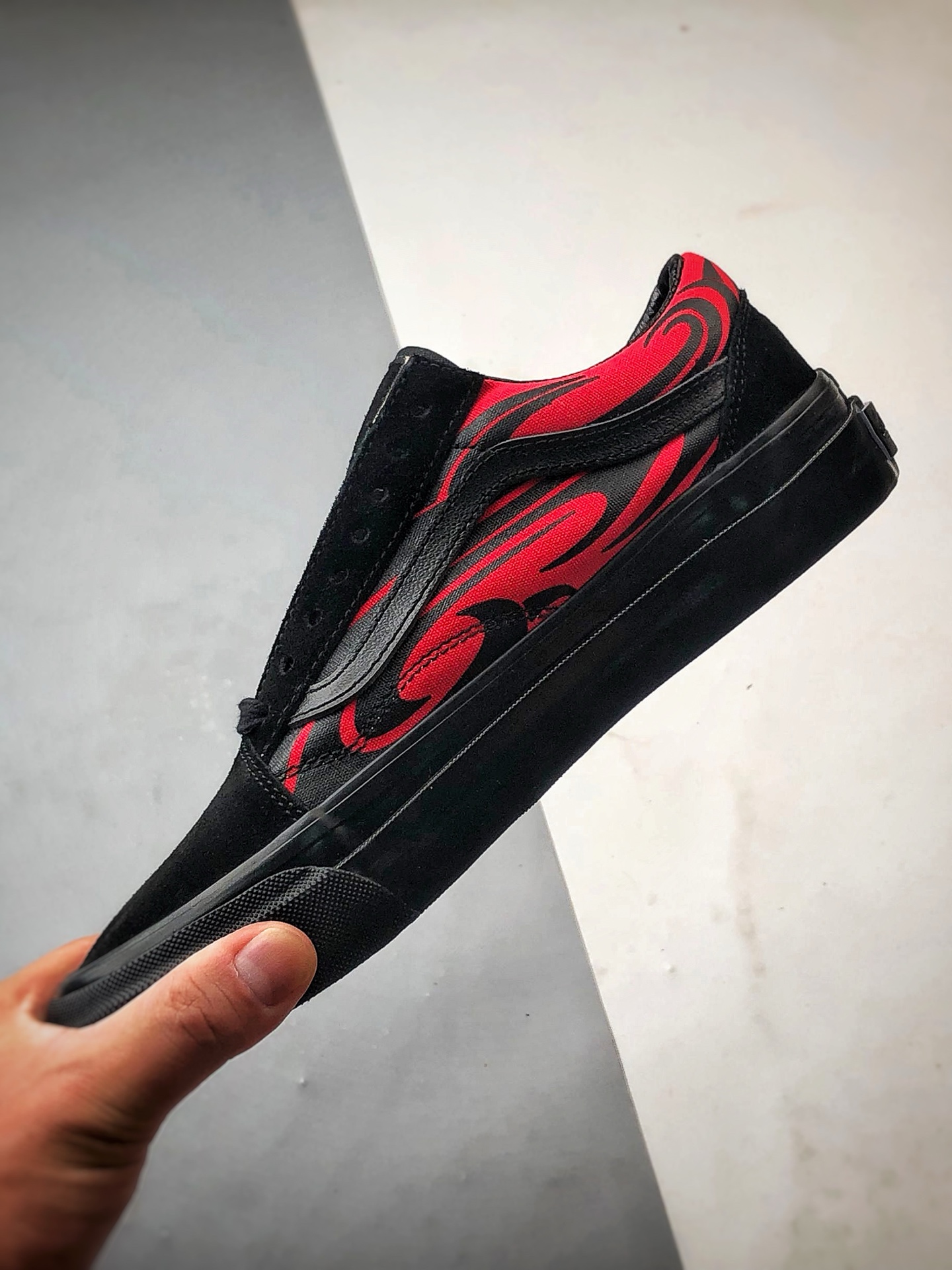 160 Vans Premium Old Skool 黑红 舒适百搭防滑减震休闲硫化板鞋 VN000D56458-Chinese UA Cheap High Quatity Brand Clothes Bags handbags Sneakers wholesale wholesaler seller from China Factory suppliers Fashion Clothing Shoes best Quality Beautiful Price 160 Vans Premium Old Skool 黑红 舒适百搭防滑减震休闲硫化板鞋 VN000D56458