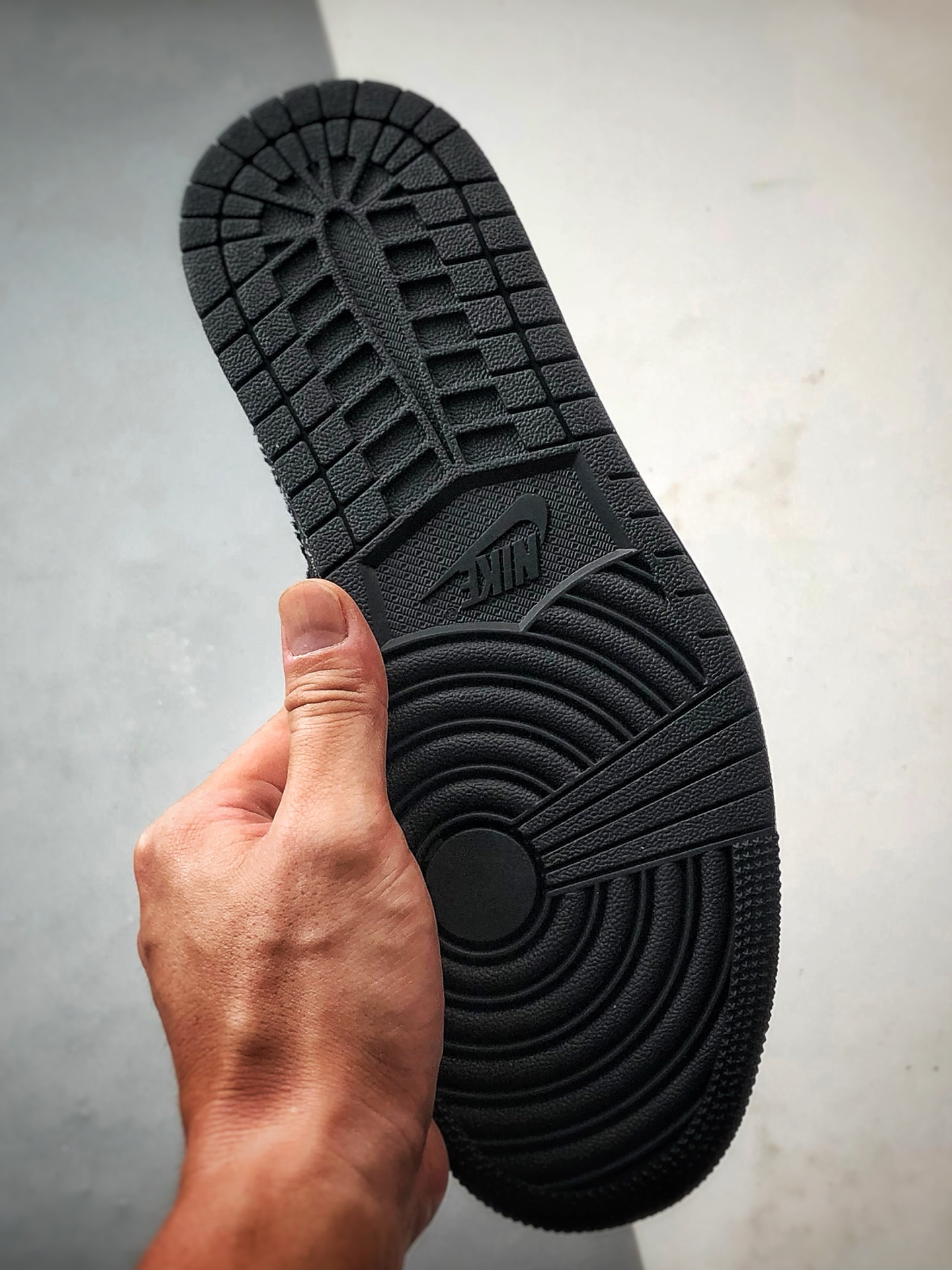 Air Jordan 1 Low ”高端定制” LV印花米白黑牛仔 YX5066-369-莆田鞋,莆田鞋货源,高仿鞋,高仿鞋货源,安福档口,莆田高仿鞋,莆田鞋批发,高仿鞋批发,莆田高仿运动鞋,高仿运动鞋,莆田运动鞋 Air Jordan 1 Low ”高端定制” LV印花米白黑牛仔 YX5066-369