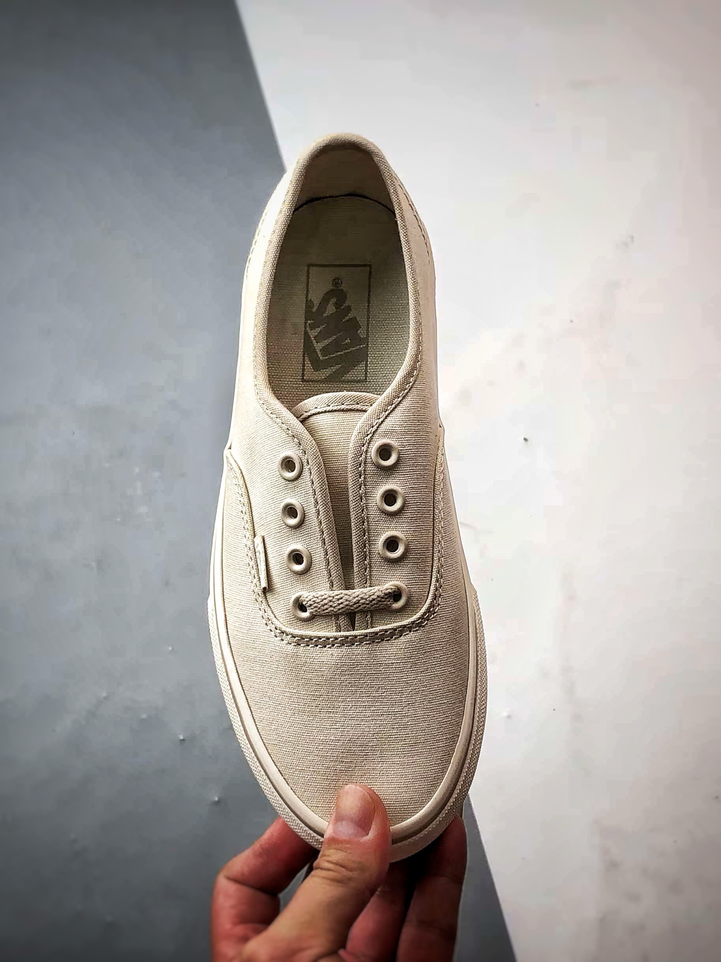 140 Vans Authentic 经典米色 万斯官方 舒适简约时尚低帮帆布鞋 VN000BW5CCZ-Chinese UA Cheap High Quatity Brand Clothes Bags handbags Sneakers wholesale wholesaler seller from China Factory suppliers Fashion Clothing Shoes best Quality Beautiful Price 140 Vans Authentic 经典米色 万斯官方 舒适简约时尚低帮帆布鞋 VN000BW5CCZ