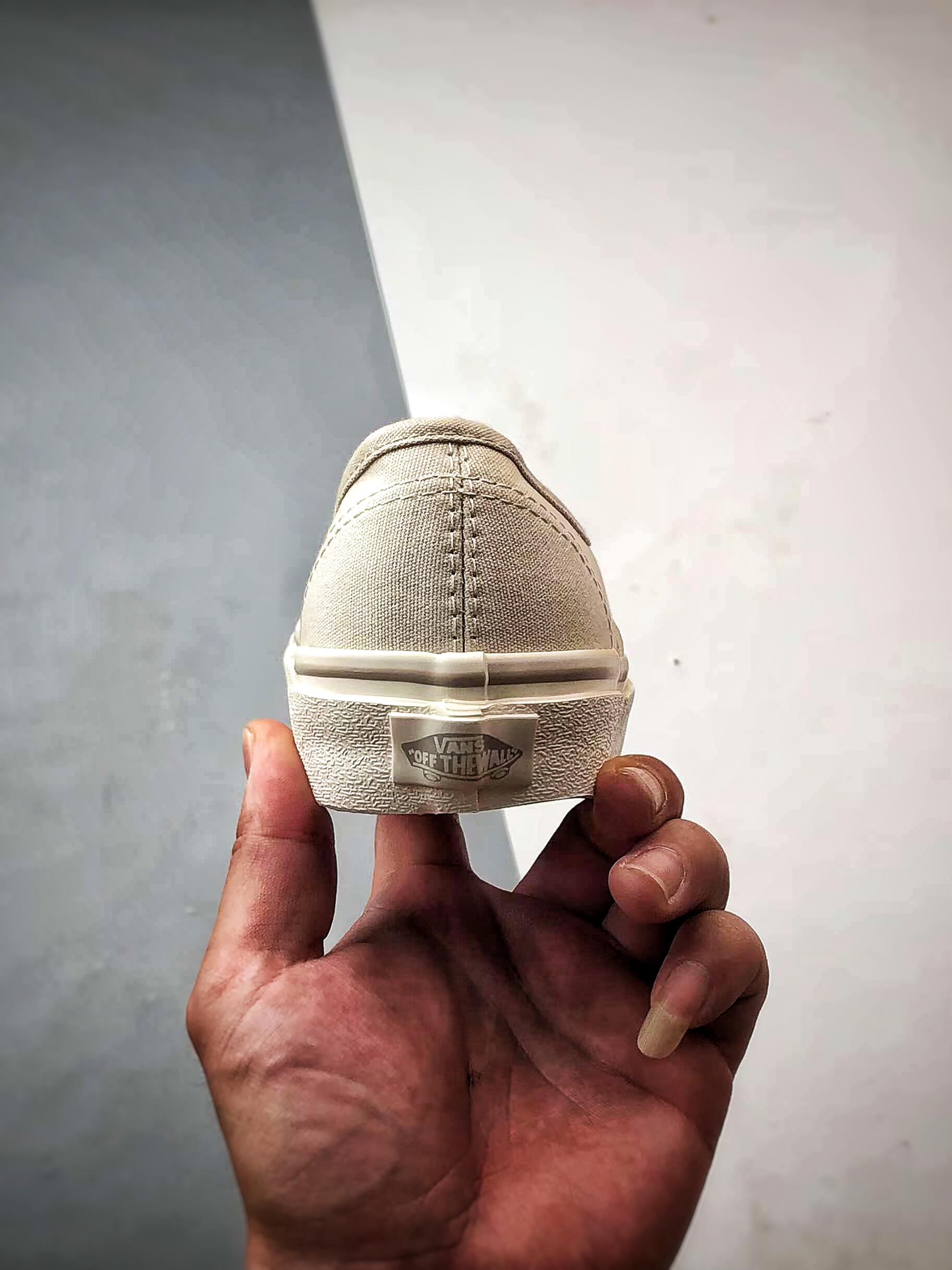 140 Vans Authentic 经典米色 万斯官方 舒适简约时尚低帮帆布鞋 VN000BW5CCZ-Chinese UA Cheap High Quatity Brand Clothes Bags handbags Sneakers wholesale wholesaler seller from China Factory suppliers Fashion Clothing Shoes best Quality Beautiful Price 140 Vans Authentic 经典米色 万斯官方 舒适简约时尚低帮帆布鞋 VN000BW5CCZ