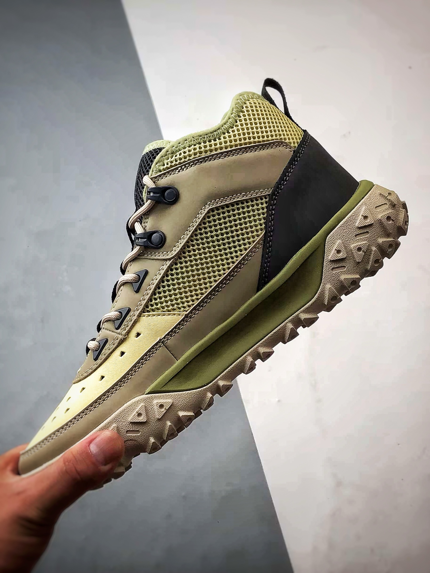 230 Timberland 天伯伦/添柏岚 TB0A6CW1 2025新款 户外时尚防滑登山鞋-Chinese UA Cheap High Quatity Brand Clothes Bags handbags Sneakers wholesale wholesaler seller from China Factory suppliers Fashion Clothing Shoes best Quality Beautiful Price 230 Timberland 天伯伦/添柏岚 TB0A6CW1 2025新款 户外时尚防滑登山鞋