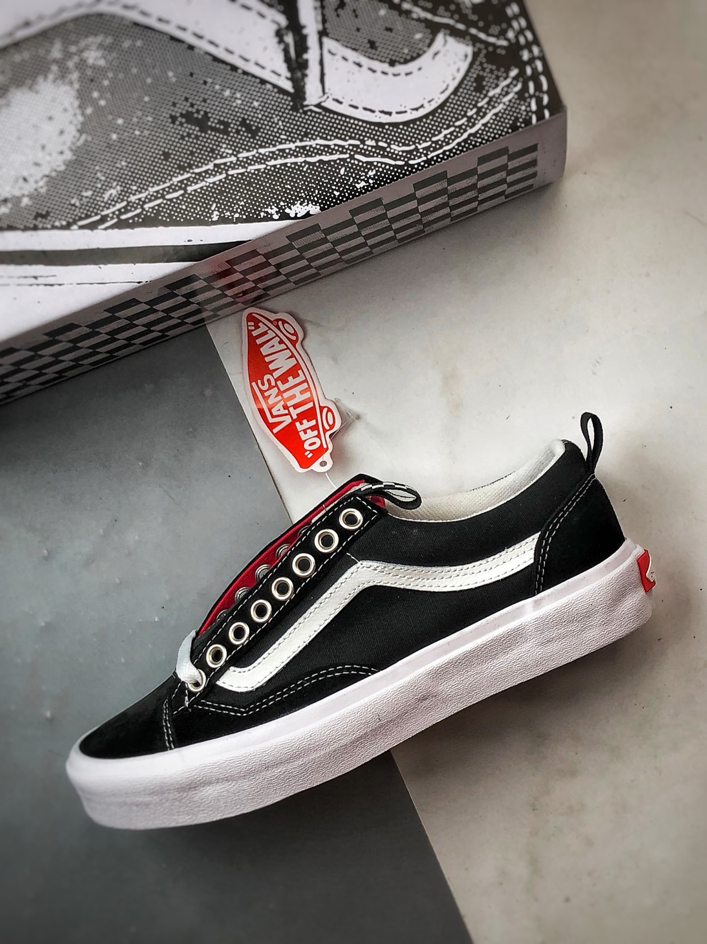 140 Vans Old Skool Skate 36 黑白 万斯官方 舒适百搭休闲滑板鞋 VN000D5RBA2-Chinese UA Cheap High Quatity Brand Clothes Bags handbags Sneakers wholesale wholesaler seller from China Factory suppliers Fashion Clothing Shoes best Quality Beautiful Price 140 Vans Old Skool Skate 36 黑白 万斯官方 舒适百搭休闲滑板鞋 VN000D5RBA2
