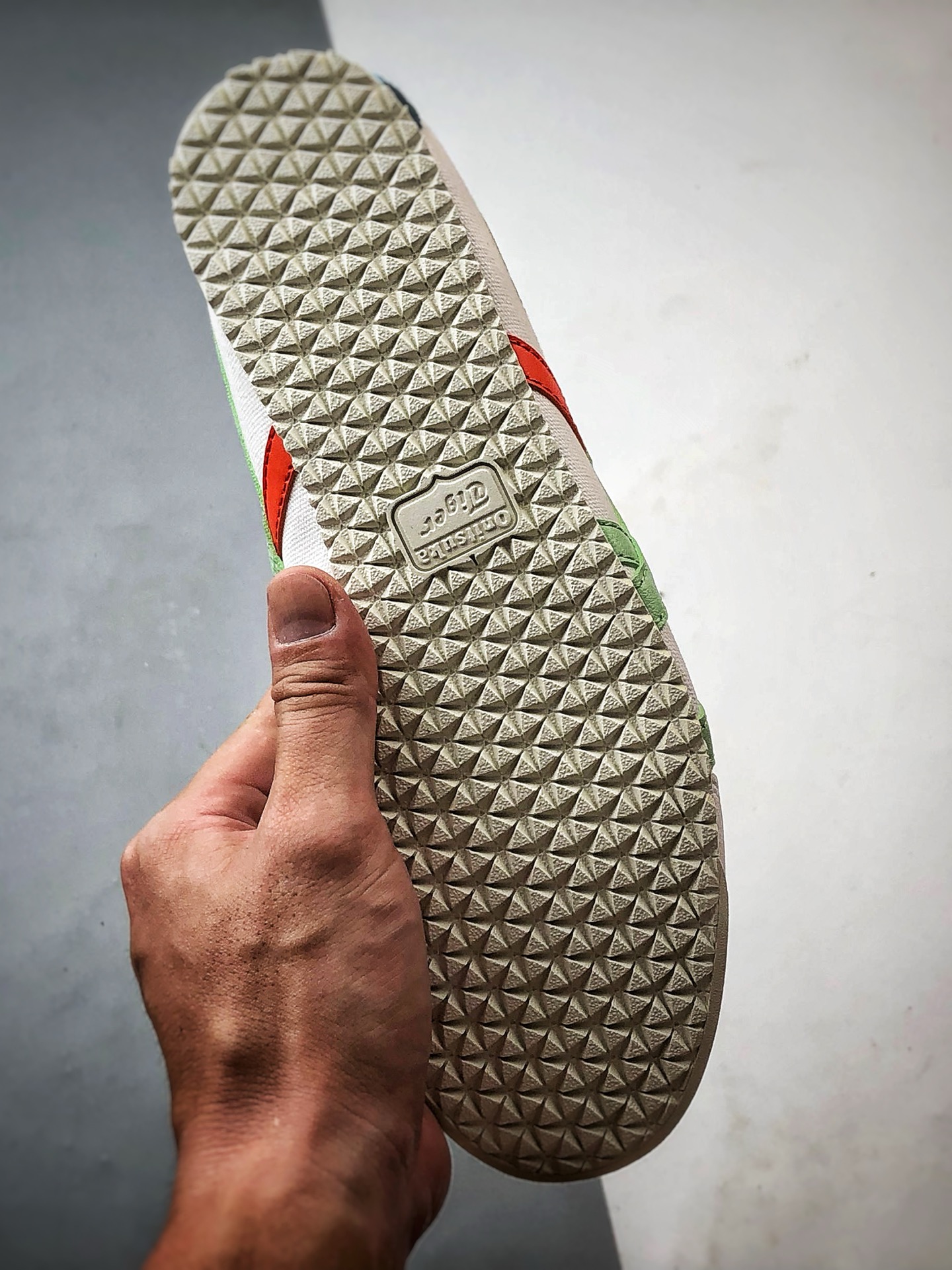 Asics 鬼冢虎 Mexico 66 Slip-On 白绿红 1183A360-129