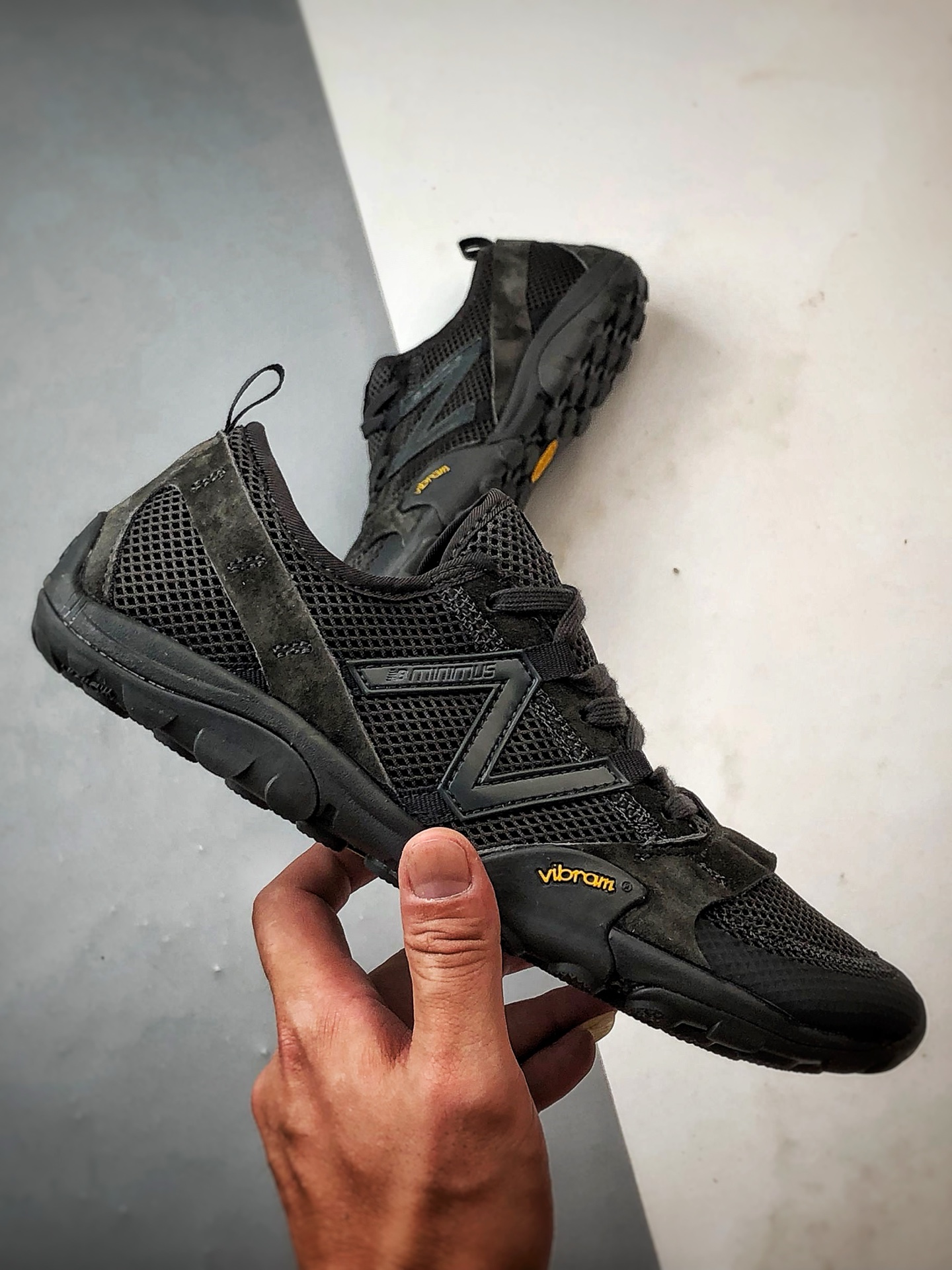 New Balance MT10 黑色 薄底赤足极简越野运动跑步鞋 MT10OAC-莆田鞋,莆田鞋货源,高仿鞋,高仿鞋货源,安福档口,莆田高仿鞋,莆田鞋批发,高仿鞋批发,莆田高仿运动鞋,高仿运动鞋,莆田运动鞋 New Balance MT10 黑色 薄底赤足极简越野运动跑步鞋 MT10OAC