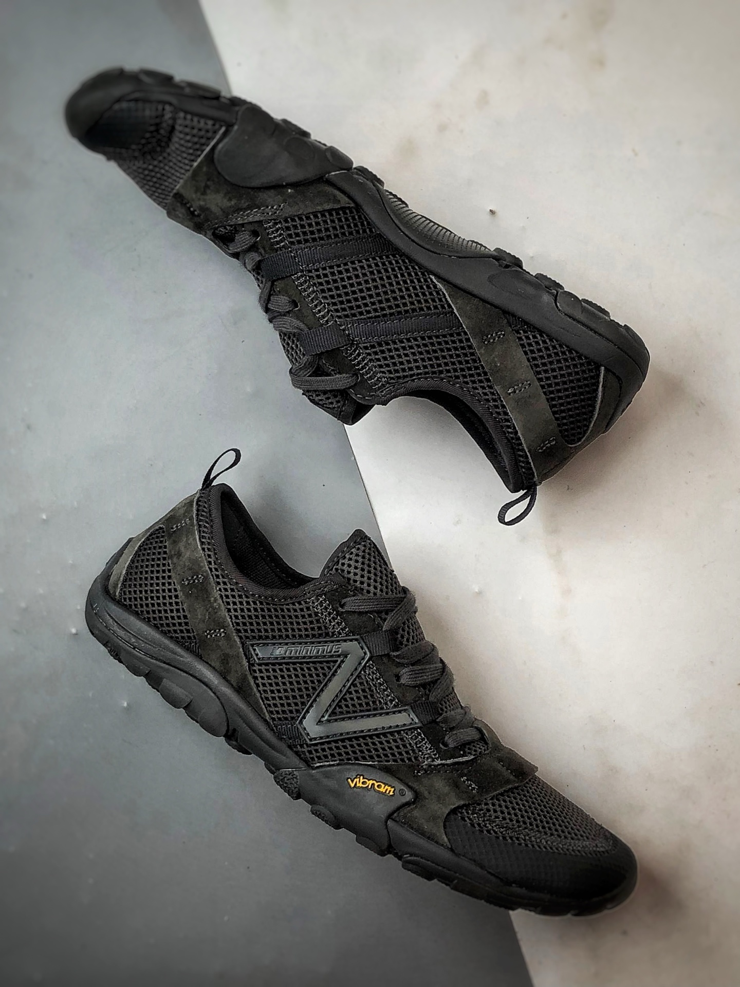 New Balance MT10 黑色 薄底赤足极简越野运动跑步鞋 MT10OAC-莆田鞋,莆田鞋货源,高仿鞋,高仿鞋货源,安福档口,莆田高仿鞋,莆田鞋批发,高仿鞋批发,莆田高仿运动鞋,高仿运动鞋,莆田运动鞋 New Balance MT10 黑色 薄底赤足极简越野运动跑步鞋 MT10OAC