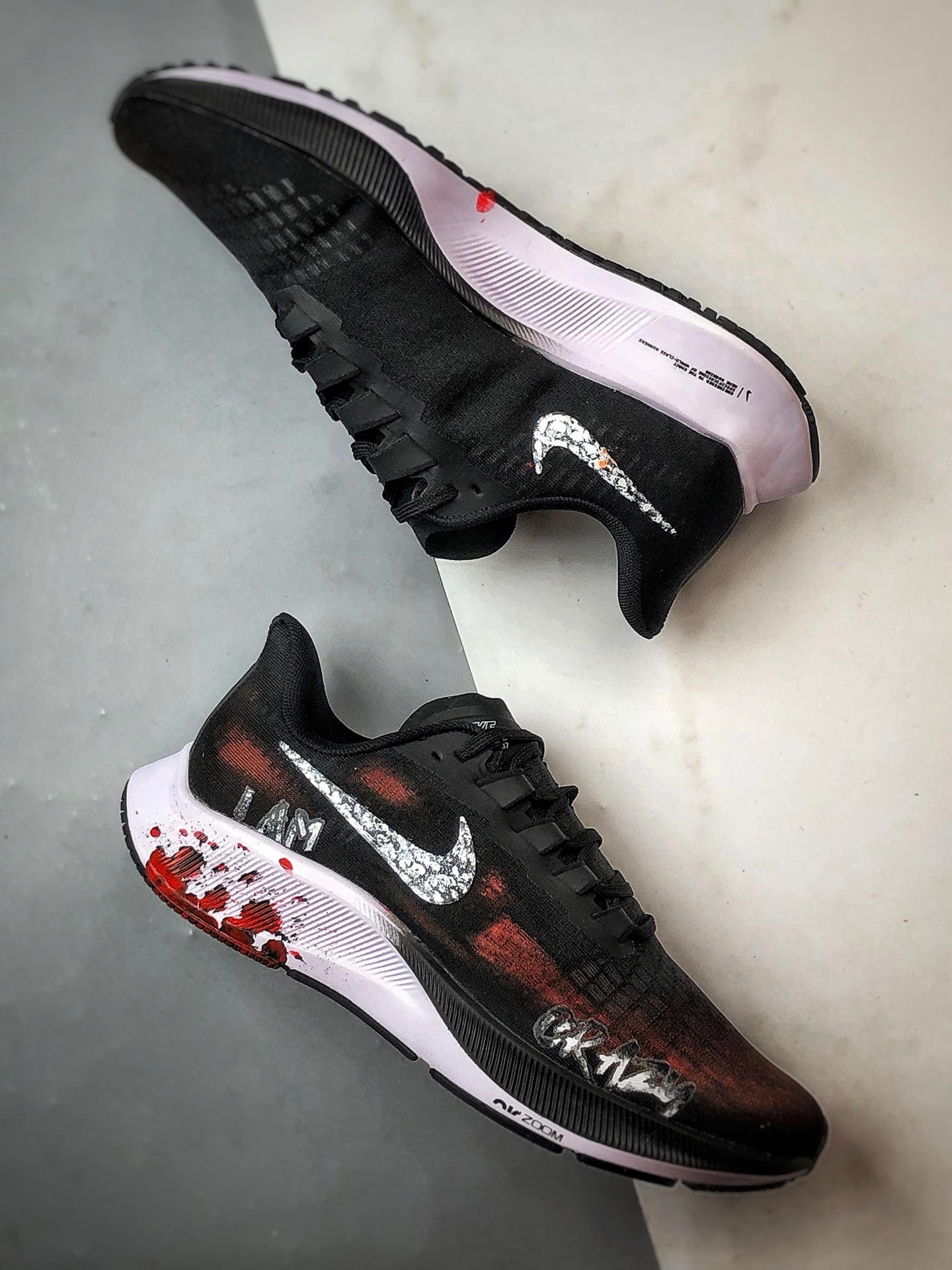 定制球鞋 Air Zoom Pegasus 37 虐杀原形 黑白红手绘 潮流简约百搭低帮跑步鞋 BQ9647-022