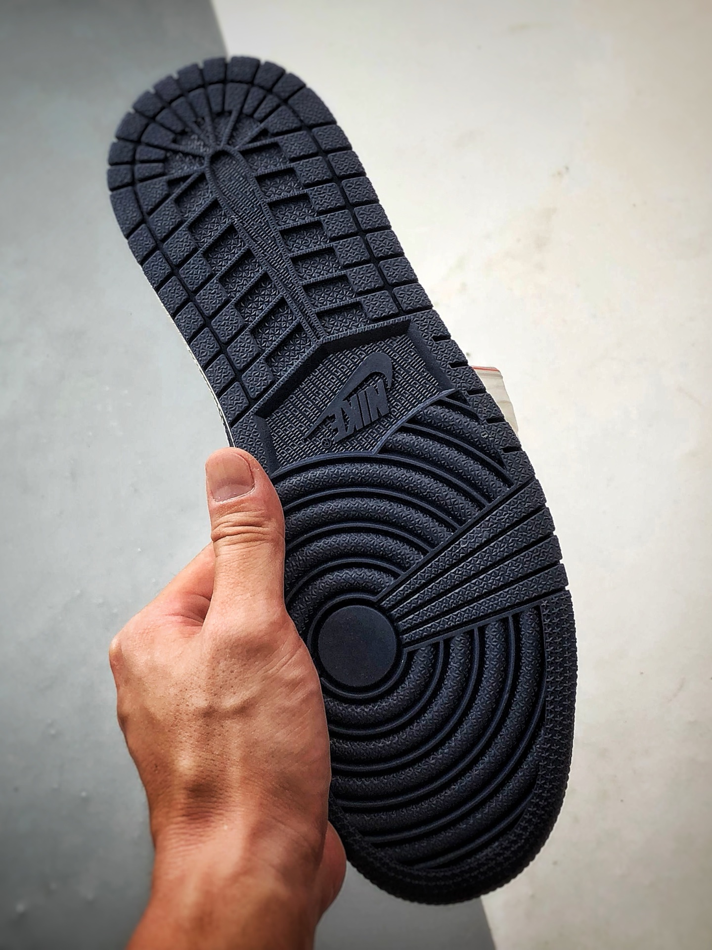 Air Jordan 1 Low ”高端定制” 古驰米白黑倒钩 LD2025-027-莆田鞋,莆田鞋货源,高仿鞋,高仿鞋货源,安福档口,莆田高仿鞋,莆田鞋批发,高仿鞋批发,莆田高仿运动鞋,高仿运动鞋,莆田运动鞋 Air Jordan 1 Low ”高端定制” 古驰米白黑倒钩 LD2025-027