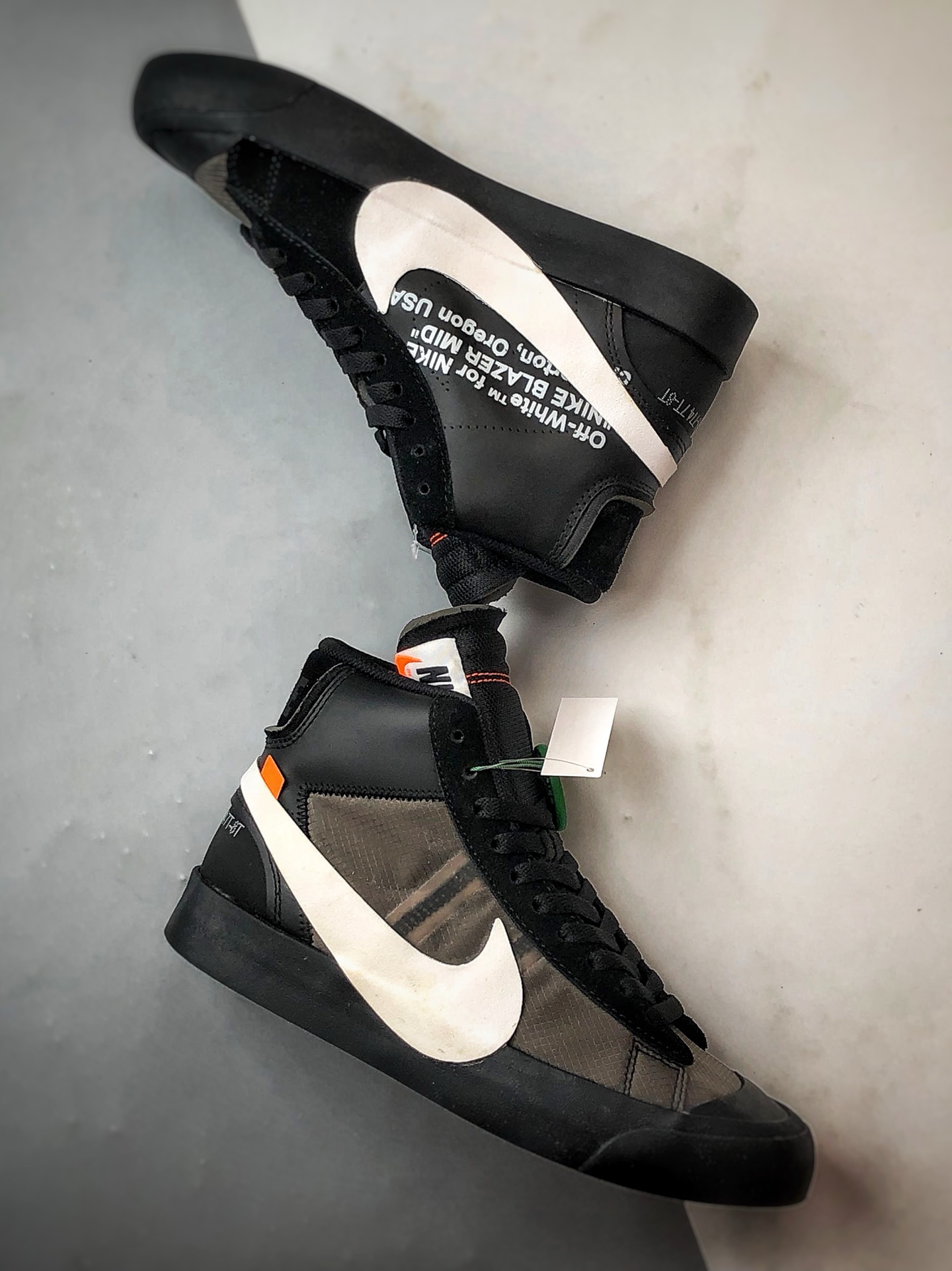 OFF-WHITE X NK Blazer Mid Grim Reaper 万圣节黑白 AA3832-001-莆田鞋,莆田鞋货源,高仿鞋,高仿鞋货源,安福档口,莆田高仿鞋,莆田鞋批发,高仿鞋批发,莆田高仿运动鞋,高仿运动鞋,莆田运动鞋 OFF-WHITE X NK Blazer Mid Grim Reaper 万圣节黑白 AA3832-001