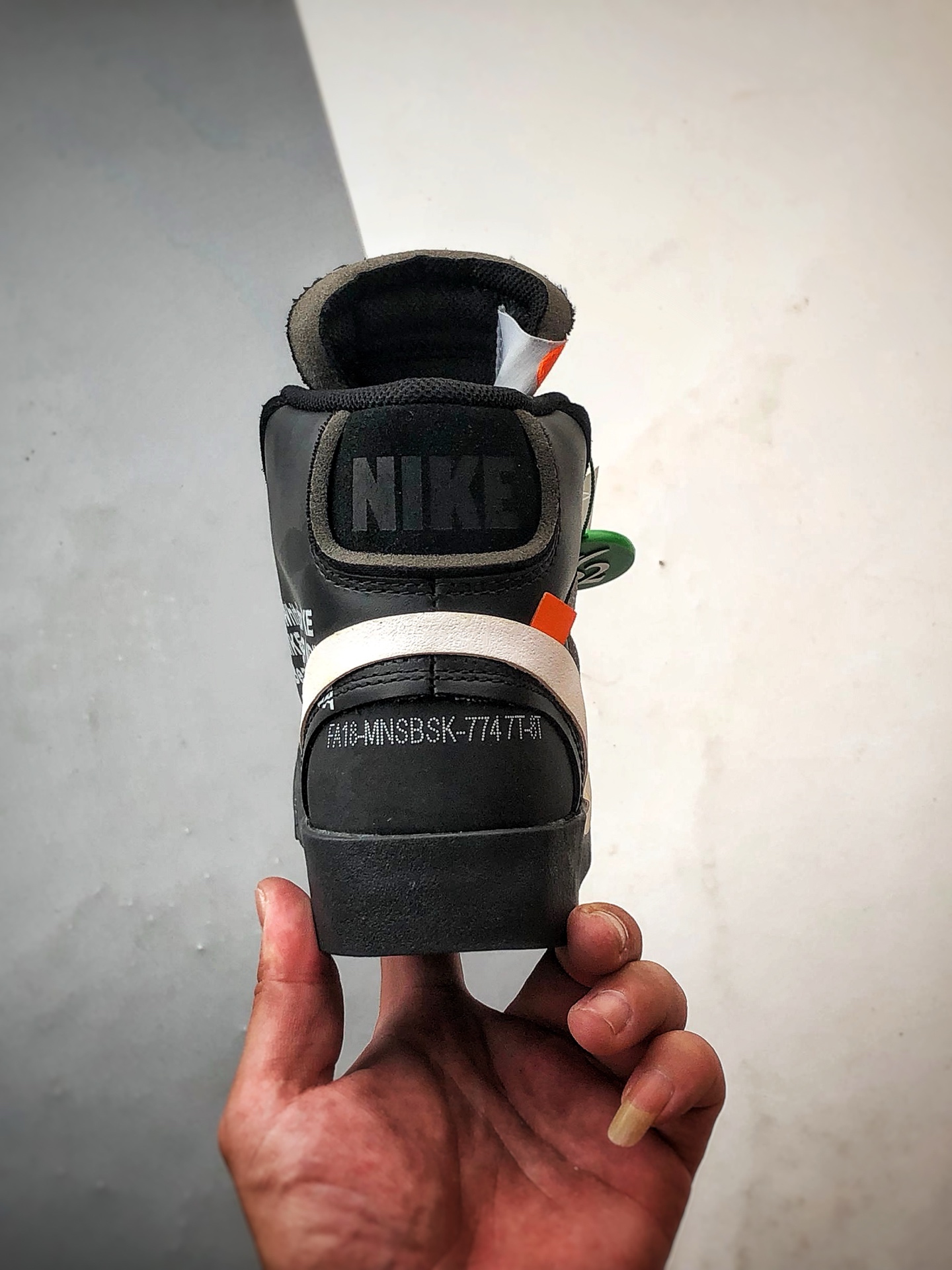 OFF-WHITE X NK Blazer Mid Grim Reaper 万圣节黑白 AA3832-001-莆田鞋,莆田鞋货源,高仿鞋,高仿鞋货源,安福档口,莆田高仿鞋,莆田鞋批发,高仿鞋批发,莆田高仿运动鞋,高仿运动鞋,莆田运动鞋 OFF-WHITE X NK Blazer Mid Grim Reaper 万圣节黑白 AA3832-001