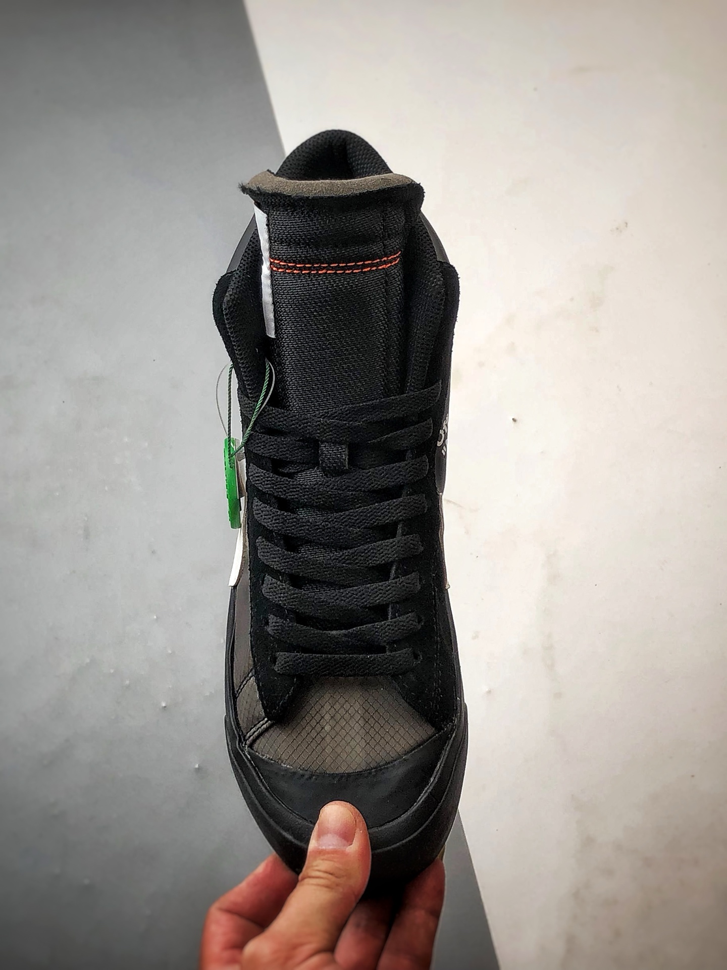 OFF-WHITE X NK Blazer Mid Grim Reaper 万圣节黑白 AA3832-001-莆田鞋,莆田鞋货源,高仿鞋,高仿鞋货源,安福档口,莆田高仿鞋,莆田鞋批发,高仿鞋批发,莆田高仿运动鞋,高仿运动鞋,莆田运动鞋 OFF-WHITE X NK Blazer Mid Grim Reaper 万圣节黑白 AA3832-001