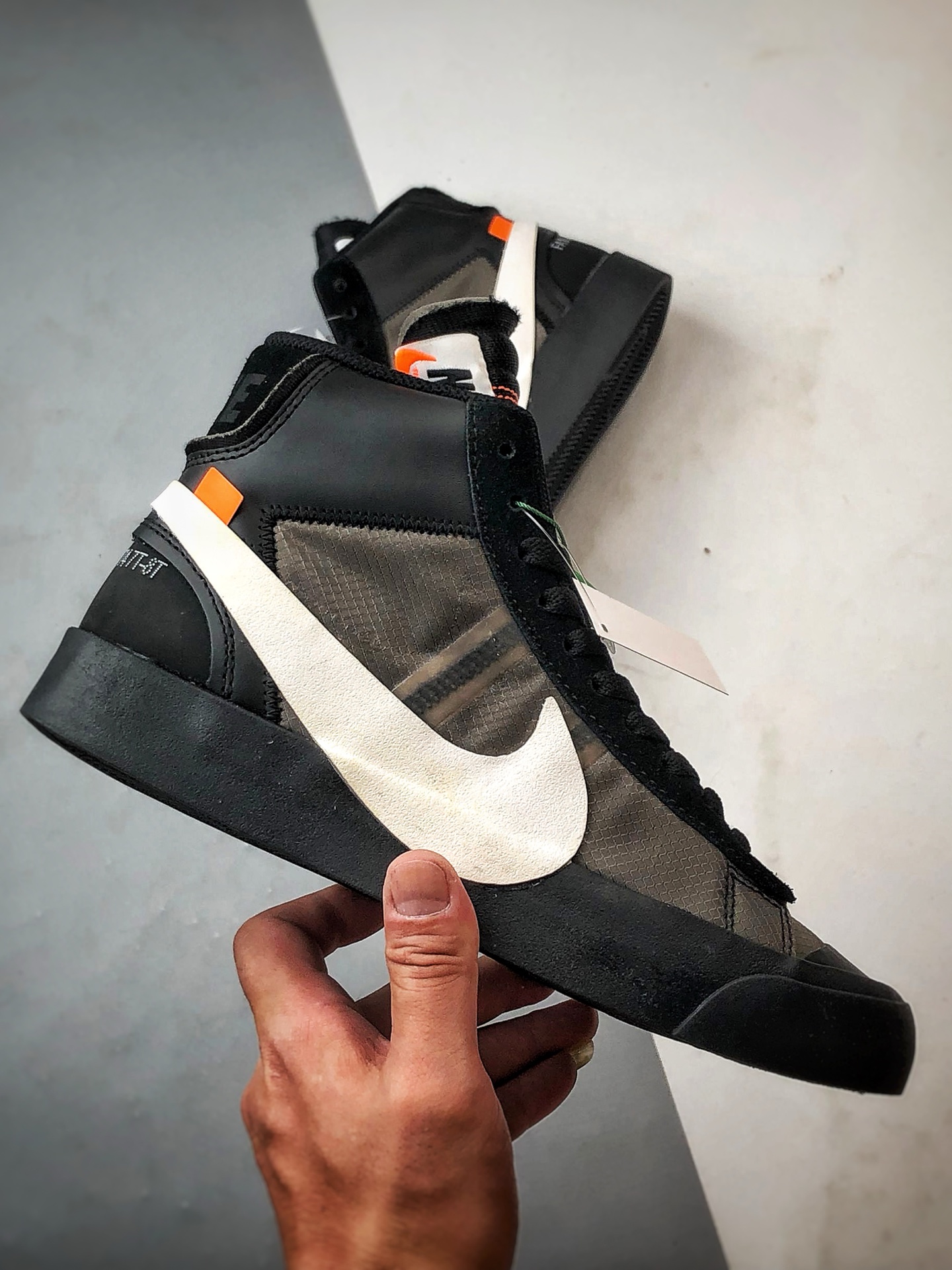 OFF-WHITE X NK Blazer Mid Grim Reaper 万圣节黑白 AA3832-001-莆田鞋,莆田鞋货源,高仿鞋,高仿鞋货源,安福档口,莆田高仿鞋,莆田鞋批发,高仿鞋批发,莆田高仿运动鞋,高仿运动鞋,莆田运动鞋 OFF-WHITE X NK Blazer Mid Grim Reaper 万圣节黑白 AA3832-001