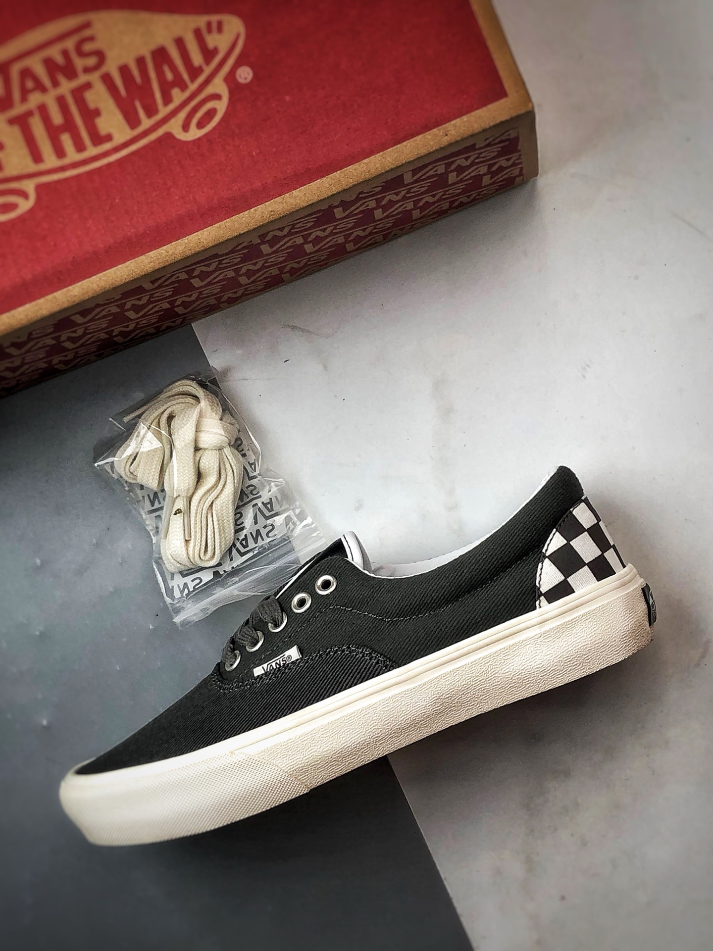 160 VAINL ARCHIVE x Vans Era 黑色 联名款牛仔水洗做旧休闲低帮板鞋 VN000CQ6RUX-Chinese UA Cheap High Quatity Brand Clothes Bags handbags Sneakers wholesale wholesaler seller from China Factory suppliers Fashion Clothing Shoes best Quality Beautiful Price 160 VAINL ARCHIVE x Vans Era 黑色 联名款牛仔水洗做旧休闲低帮板鞋 VN000CQ6RUX