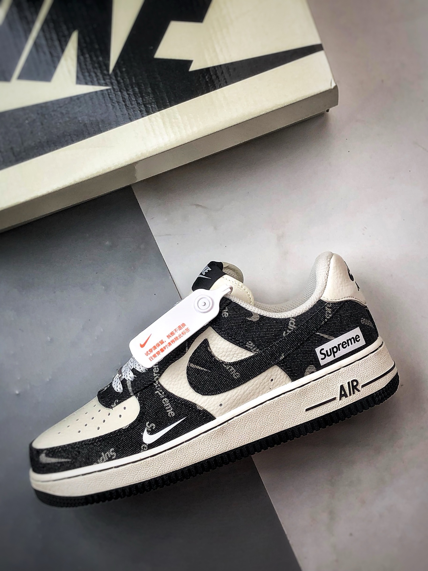 Sup x Air Force 1 Low 白黑牛仔 LW9279-010-莆田鞋,莆田鞋货源,高仿鞋,高仿鞋货源,安福档口,莆田高仿鞋,莆田鞋批发,高仿鞋批发,莆田高仿运动鞋,高仿运动鞋,莆田运动鞋 Sup x Air Force 1 Low 白黑牛仔 LW9279-010