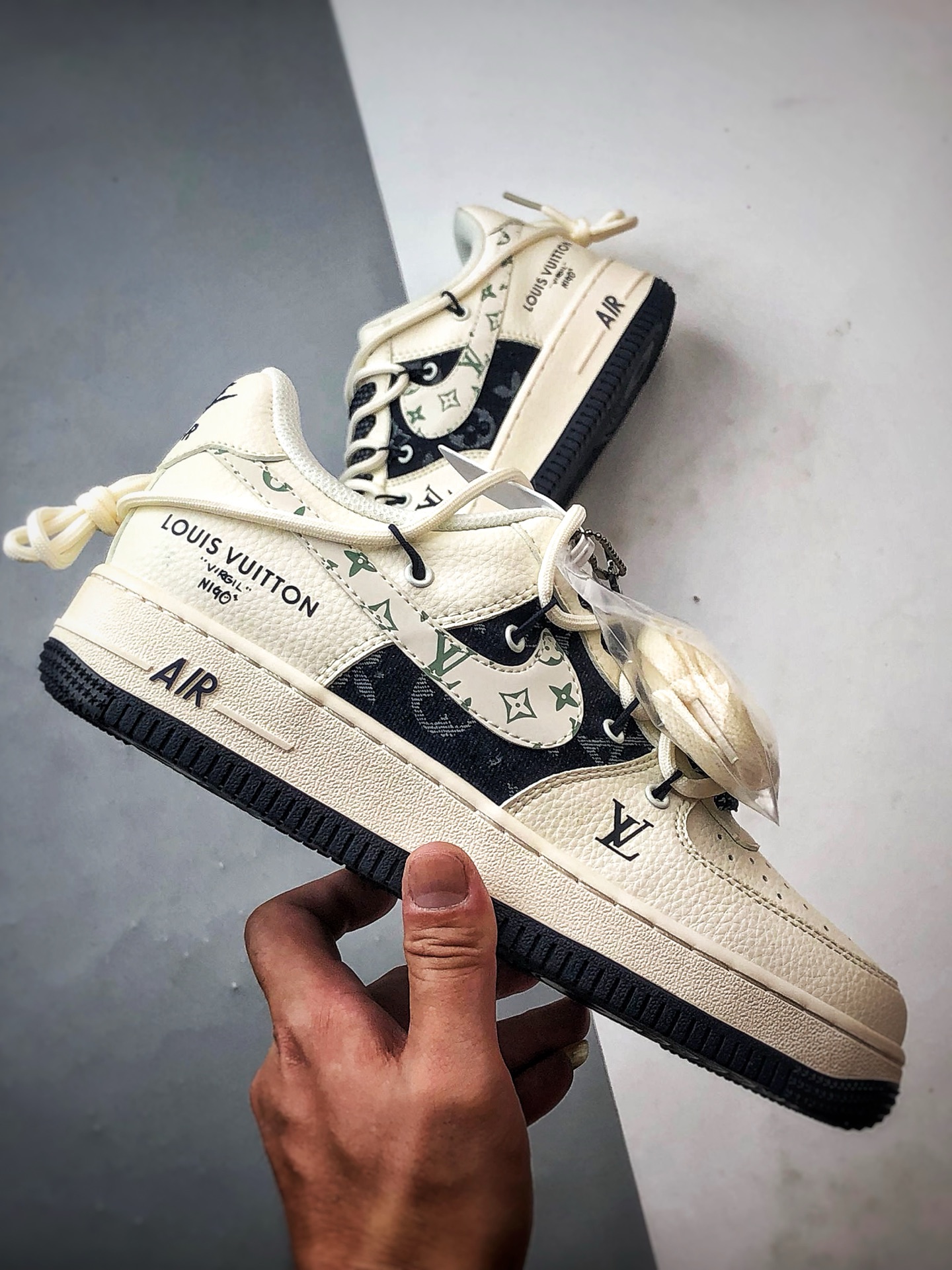 LV x Air Force 1 Low 白黑解构 DM6868-098-莆田鞋,莆田鞋货源,高仿鞋,高仿鞋货源,安福档口,莆田高仿鞋,莆田鞋批发,高仿鞋批发,莆田高仿运动鞋,高仿运动鞋,莆田运动鞋 LV x Air Force 1 Low 白黑解构 DM6868-098