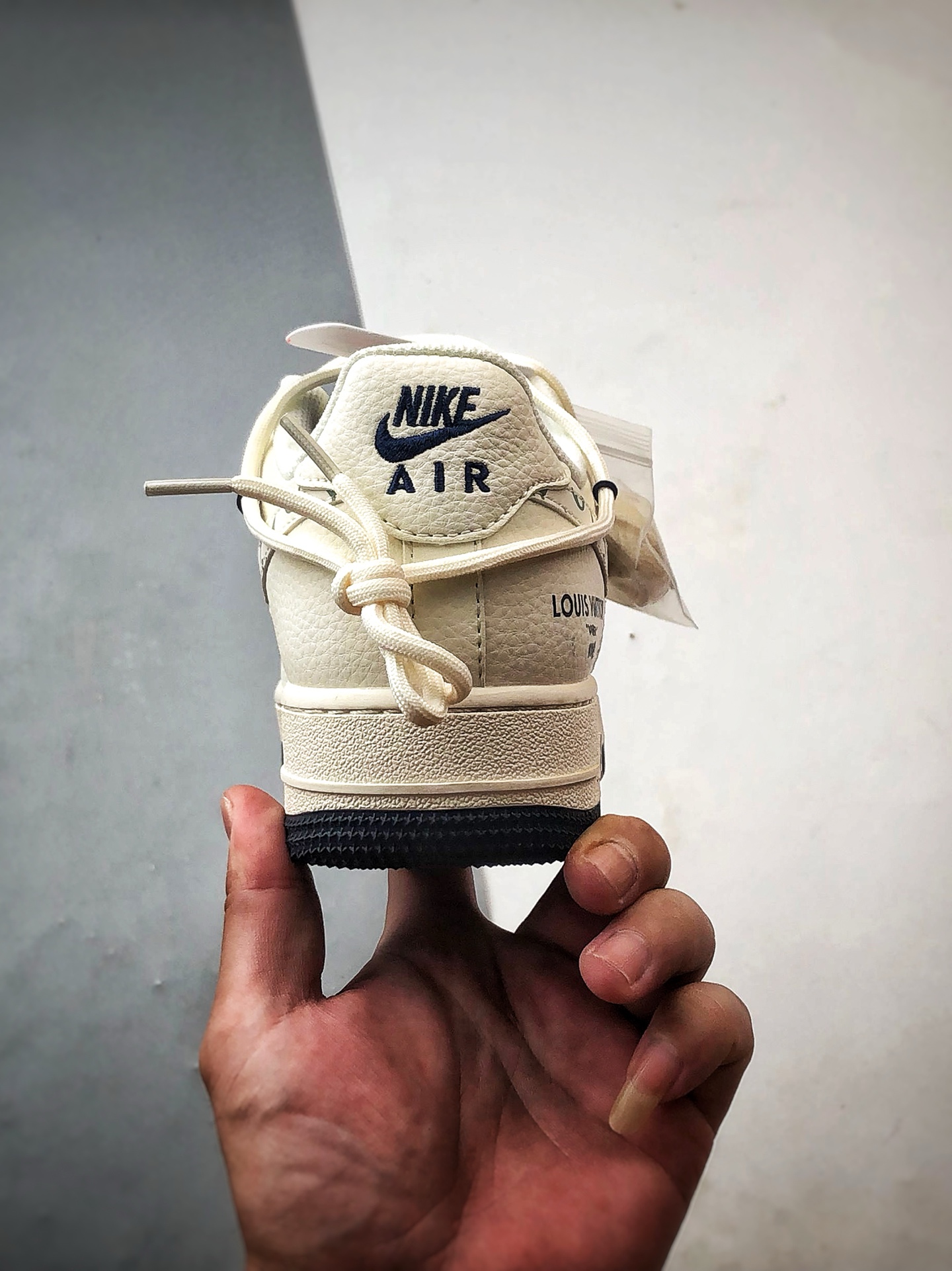 LV x Air Force 1 Low 白黑解构 DM6868-098-莆田鞋,莆田鞋货源,高仿鞋,高仿鞋货源,安福档口,莆田高仿鞋,莆田鞋批发,高仿鞋批发,莆田高仿运动鞋,高仿运动鞋,莆田运动鞋 LV x Air Force 1 Low 白黑解构 DM6868-098