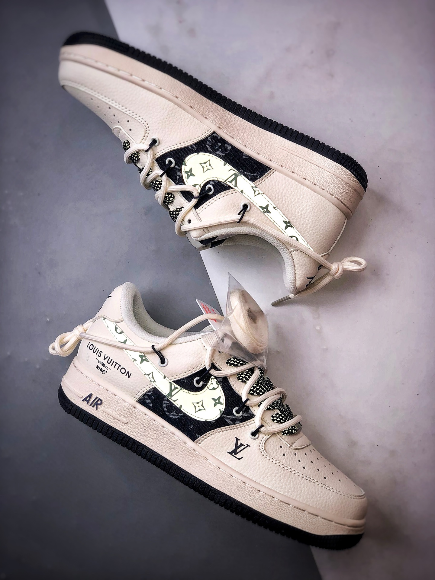 LV x Air Force 1 Low 白黑解构 DM6868-098-莆田鞋,莆田鞋货源,高仿鞋,高仿鞋货源,安福档口,莆田高仿鞋,莆田鞋批发,高仿鞋批发,莆田高仿运动鞋,高仿运动鞋,莆田运动鞋 LV x Air Force 1 Low 白黑解构 DM6868-098