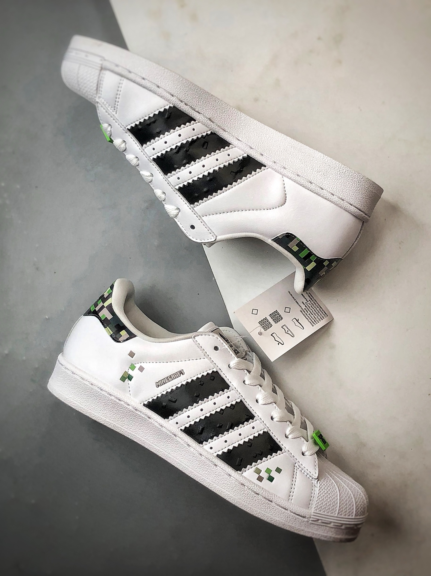 AD Originals Superstar 白黑绿马赛克贝壳头 JQ8749-莆田鞋,莆田鞋货源,高仿鞋,高仿鞋货源,安福档口,莆田高仿鞋,莆田鞋批发,高仿鞋批发,莆田高仿运动鞋,高仿运动鞋,莆田运动鞋 AD Originals Superstar 白黑绿马赛克贝壳头 JQ8749
