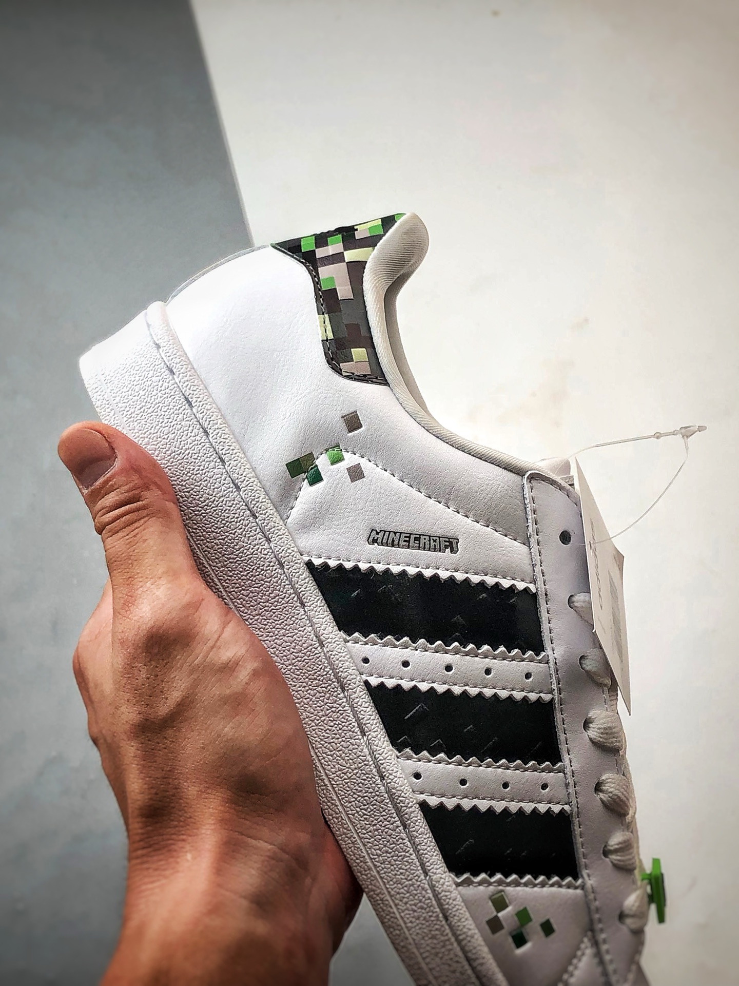 AD Originals Superstar 白黑绿马赛克贝壳头 JQ8749-莆田鞋,莆田鞋货源,高仿鞋,高仿鞋货源,安福档口,莆田高仿鞋,莆田鞋批发,高仿鞋批发,莆田高仿运动鞋,高仿运动鞋,莆田运动鞋 AD Originals Superstar 白黑绿马赛克贝壳头 JQ8749