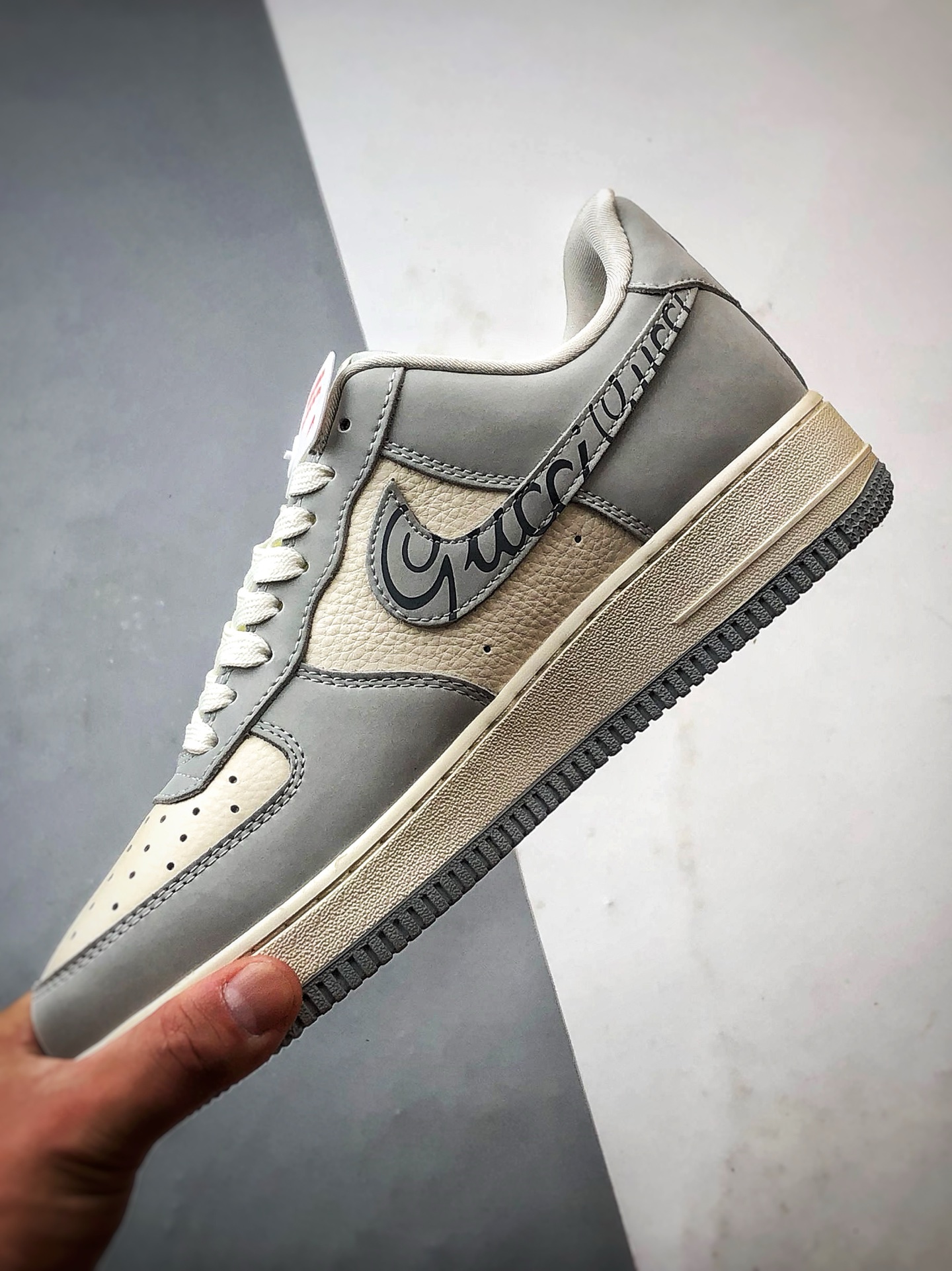 Gucci x Air Force 1 Low 灰白 DF0188-050-莆田鞋,莆田鞋货源,高仿鞋,高仿鞋货源,安福档口,莆田高仿鞋,莆田鞋批发,高仿鞋批发,莆田高仿运动鞋,高仿运动鞋,莆田运动鞋 Gucci x Air Force 1 Low 灰白 DF0188-050