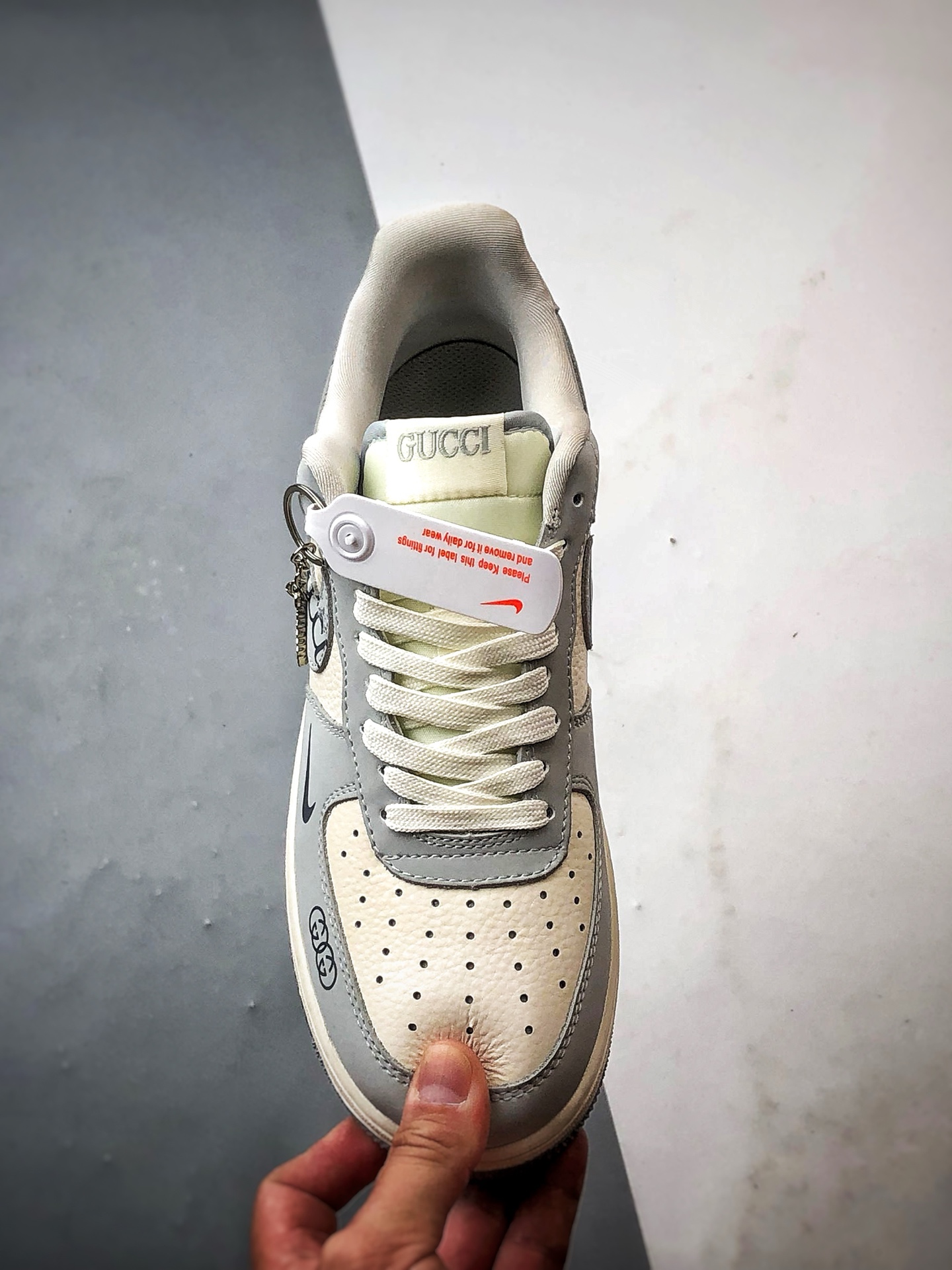 Gucci x Air Force 1 Low 灰白 DF0188-050-莆田鞋,莆田鞋货源,高仿鞋,高仿鞋货源,安福档口,莆田高仿鞋,莆田鞋批发,高仿鞋批发,莆田高仿运动鞋,高仿运动鞋,莆田运动鞋 Gucci x Air Force 1 Low 灰白 DF0188-050