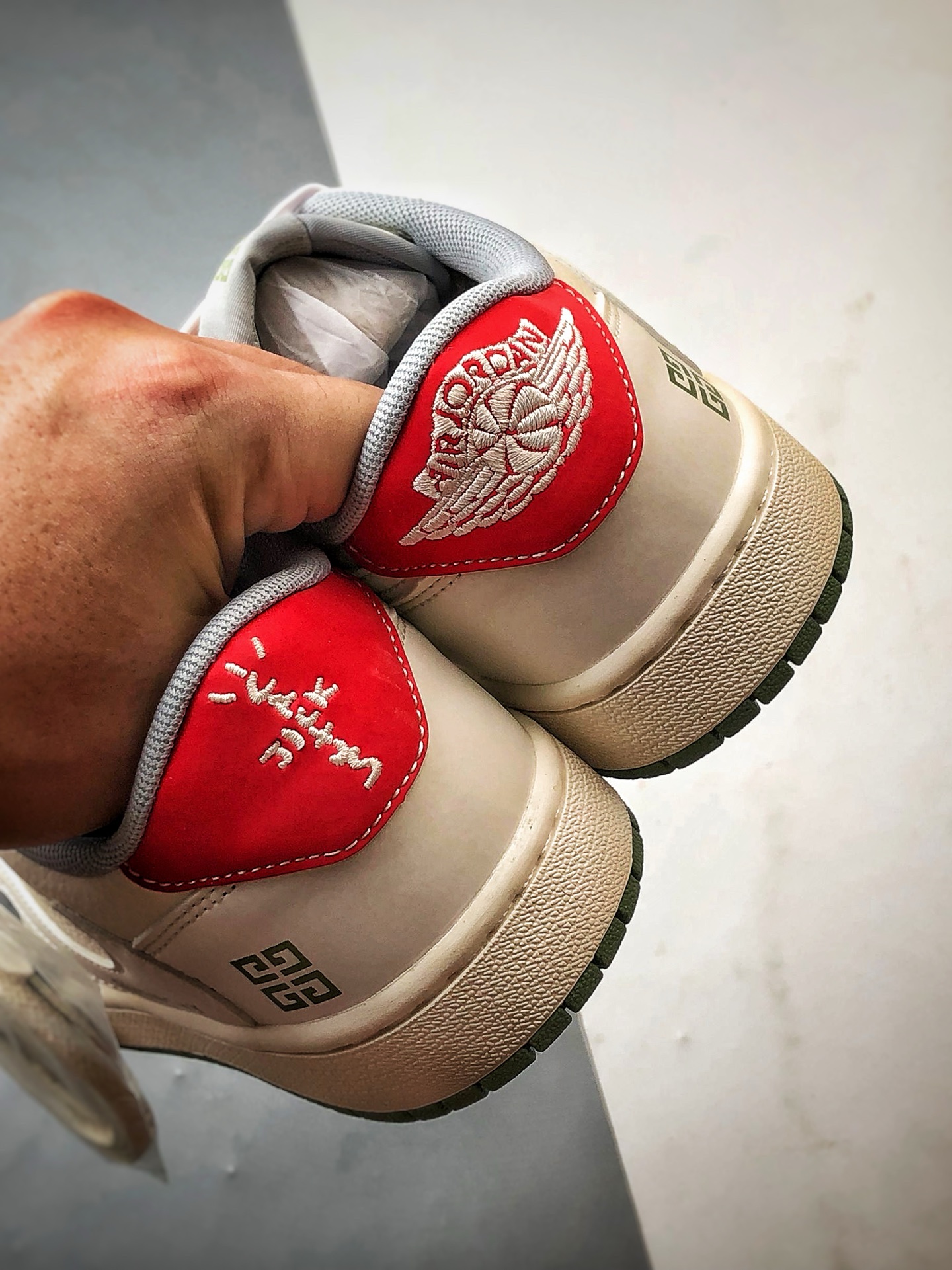 Air Jordan 1 Low ”高端定制” 纪梵希白灰绿倒钩 XS7089-600-莆田鞋,莆田鞋货源,高仿鞋,高仿鞋货源,安福档口,莆田高仿鞋,莆田鞋批发,高仿鞋批发,莆田高仿运动鞋,高仿运动鞋,莆田运动鞋 Air Jordan 1 Low ”高端定制” 纪梵希白灰绿倒钩 XS7089-600