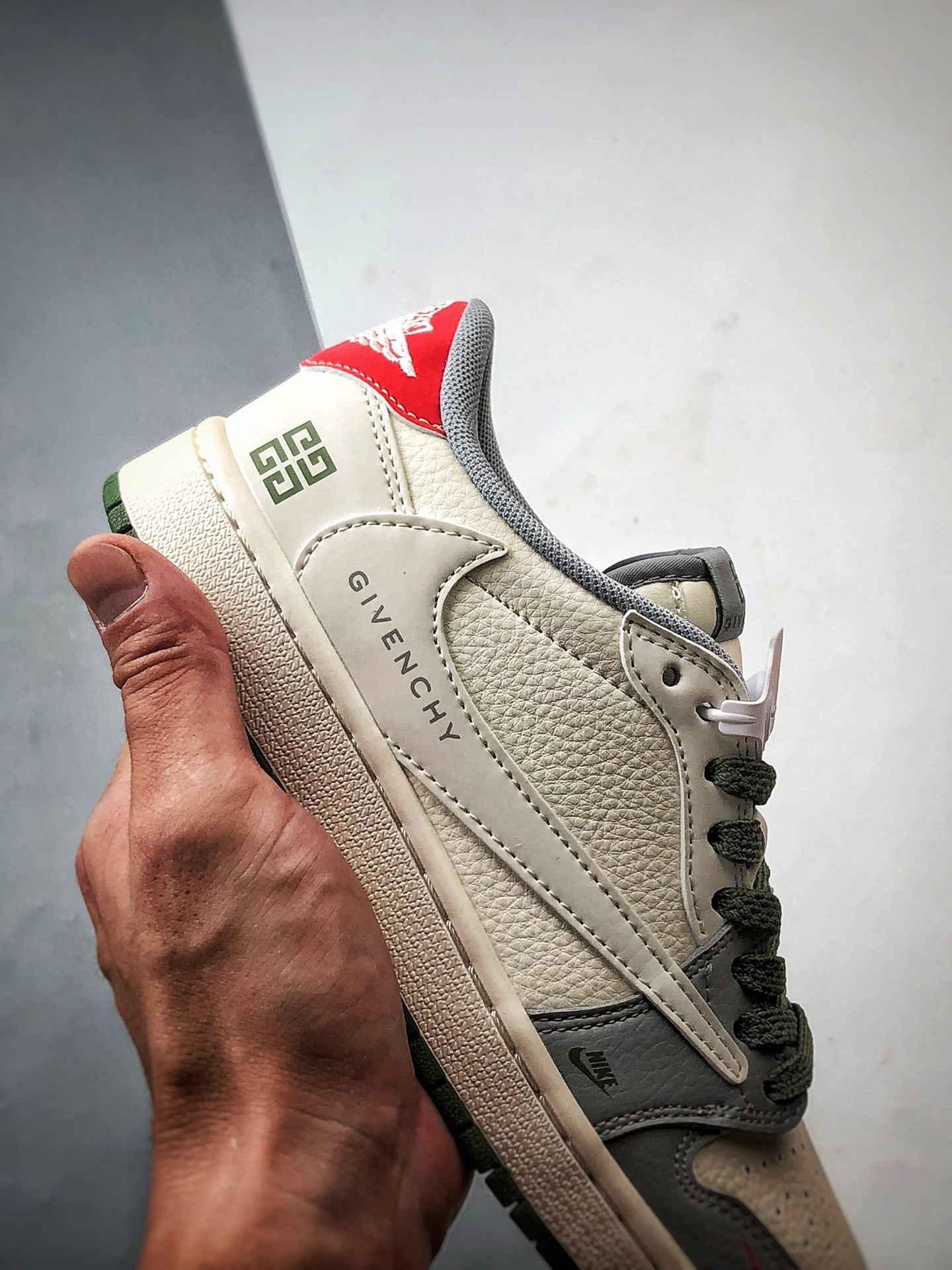 Air Jordan 1 Low ”高端定制” 纪梵希白灰绿倒钩 XS7089-600-莆田鞋,莆田鞋货源,高仿鞋,高仿鞋货源,安福档口,莆田高仿鞋,莆田鞋批发,高仿鞋批发,莆田高仿运动鞋,高仿运动鞋,莆田运动鞋 Air Jordan 1 Low ”高端定制” 纪梵希白灰绿倒钩 XS7089-600