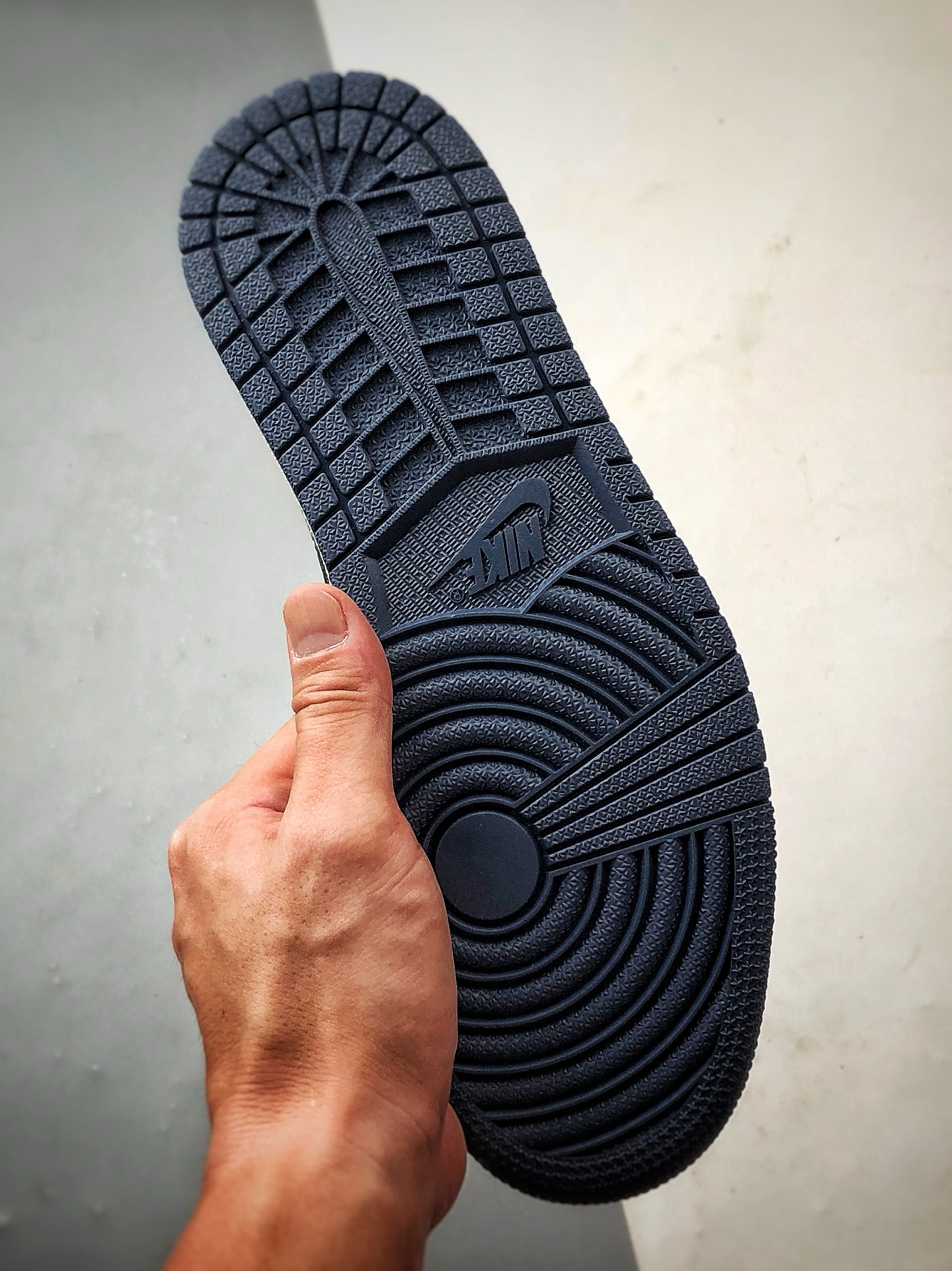 Air Jordan 1 Low ”高端定制” 迪奥白藏蓝印字倒钩 LD2025-024-莆田鞋,莆田鞋货源,高仿鞋,高仿鞋货源,安福档口,莆田高仿鞋,莆田鞋批发,高仿鞋批发,莆田高仿运动鞋,高仿运动鞋,莆田运动鞋 Air Jordan 1 Low ”高端定制” 迪奥白藏蓝印字倒钩 LD2025-024