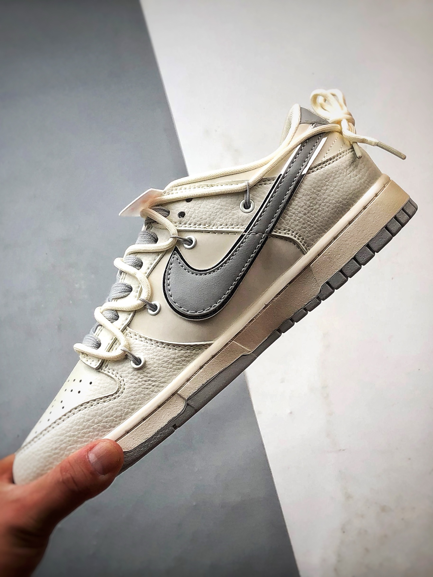 NK Dunk Low Retro ”DIY高端定制” LV米白灰解构 低帮休闲运动板鞋 DM6868-092-莆田鞋,莆田鞋货源,高仿鞋,高仿鞋货源,安福档口,莆田高仿鞋,莆田鞋批发,高仿鞋批发,莆田高仿运动鞋,高仿运动鞋,莆田运动鞋 NK Dunk Low Retro ”DIY高端定制” LV米白灰解构 低帮休闲运动板鞋 DM6868-092