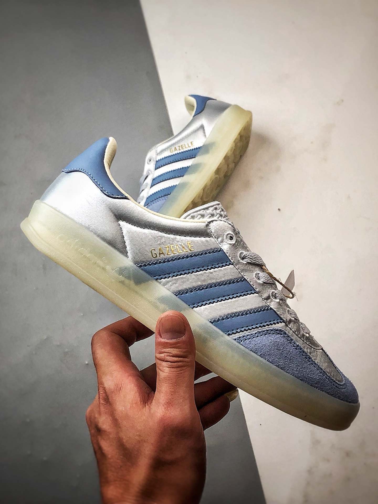 AD Originals Gazelle Indoor 冰雾蓝 三叶草复古休闲运动板鞋 JI2711
