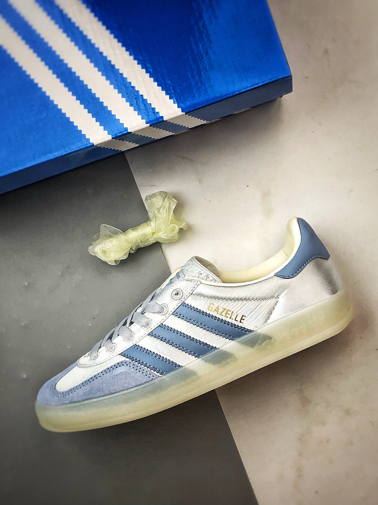 AD Originals Gazelle Indoor 冰雾蓝 三叶草复古休闲运动板鞋 JI2711