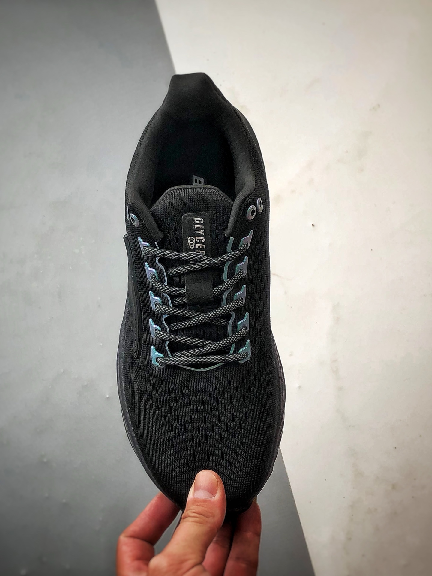 Brooks布鲁克斯 Glycerin max 黑色 舒适简约防滑耐磨低帮跑步鞋