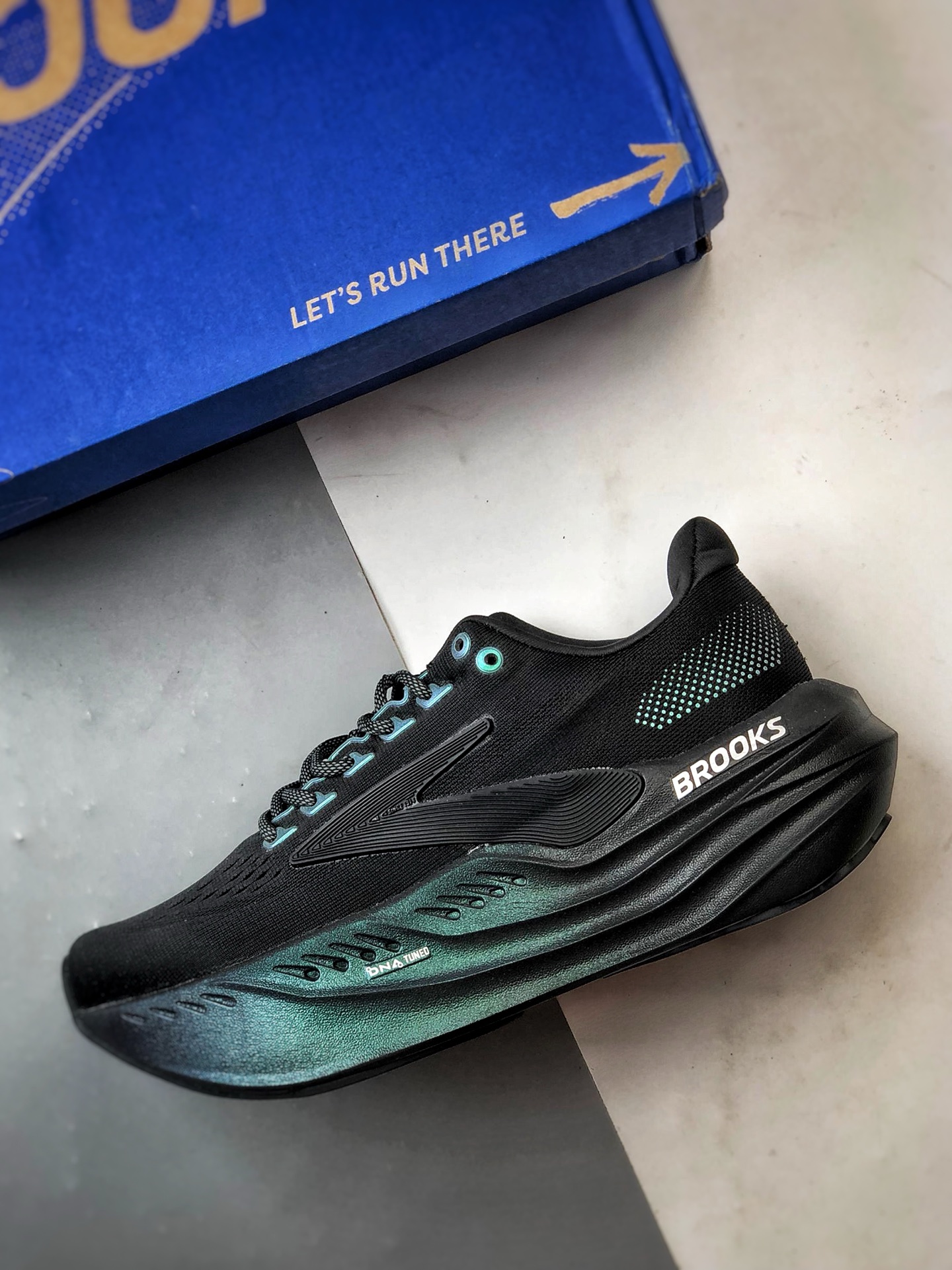 Brooks布鲁克斯 Glycerin max 黑色 舒适简约防滑耐磨低帮跑步鞋