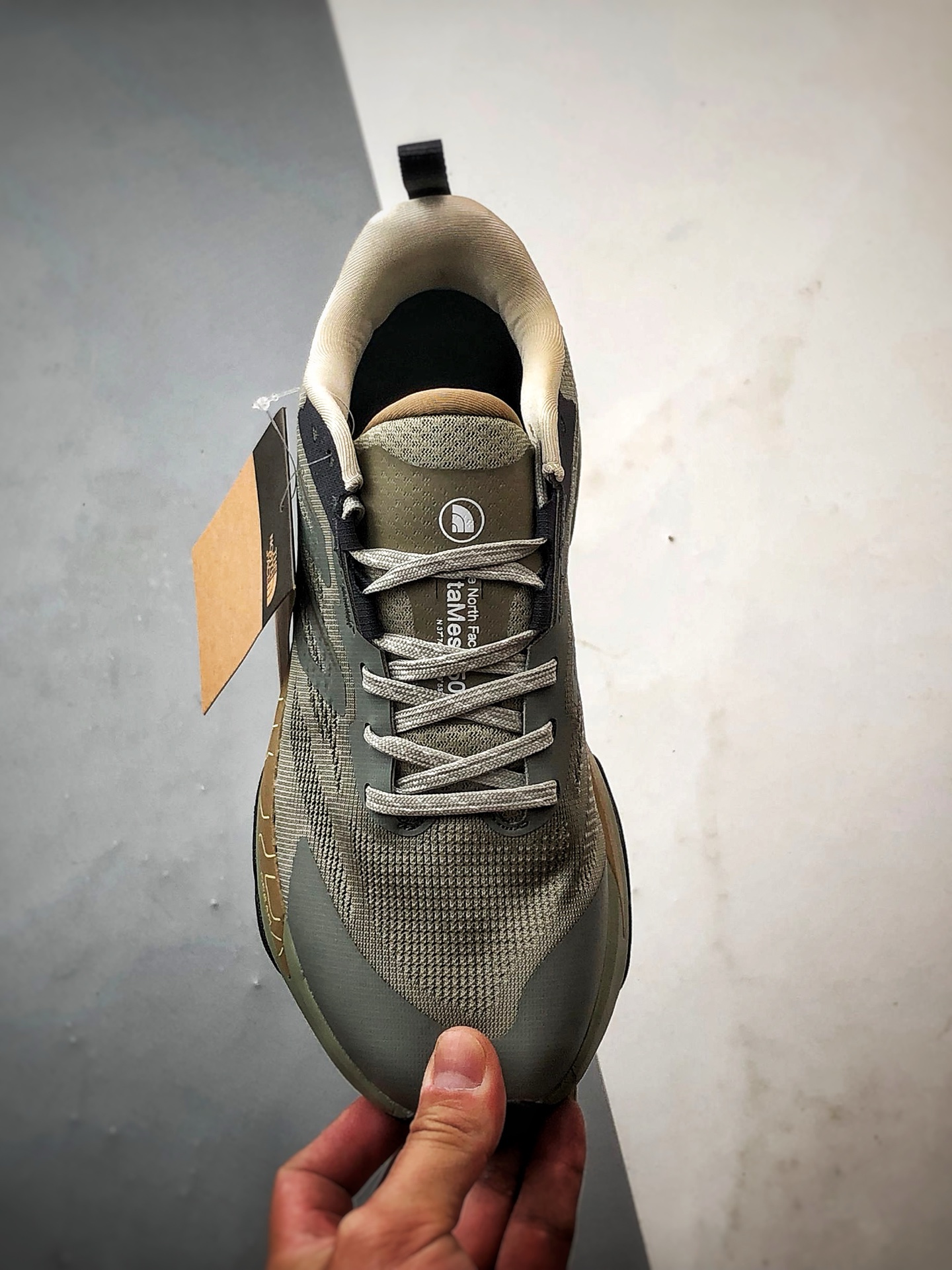 北面The North Face Altamesa 500 灰绿 圆头系带减震耐磨低帮越野徒步鞋