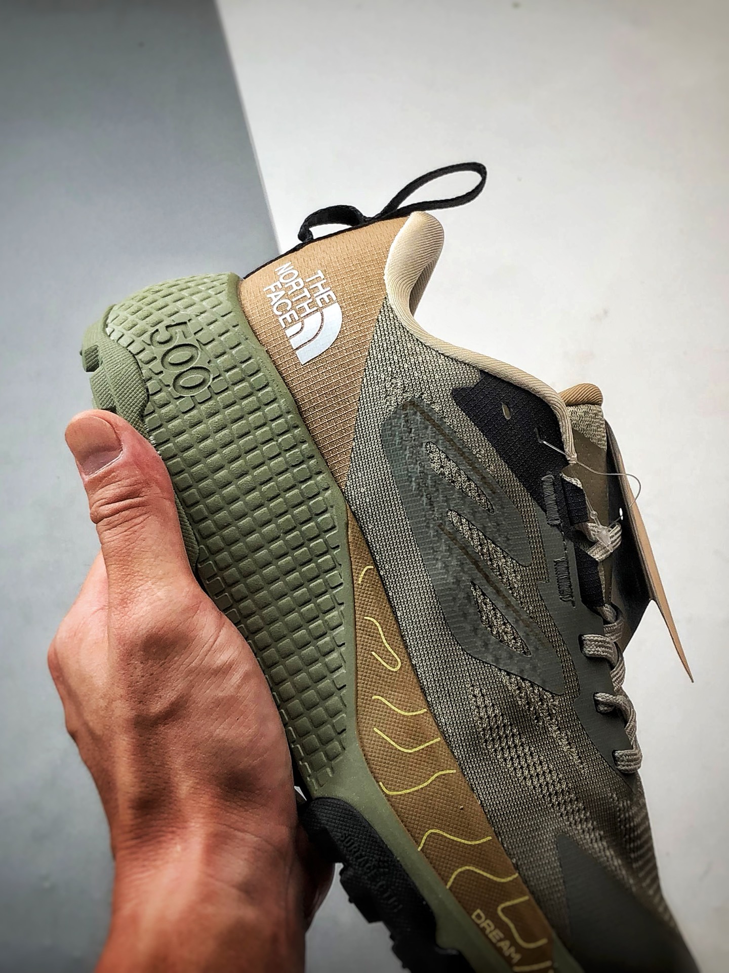 北面The North Face Altamesa 500 灰绿 圆头系带减震耐磨低帮越野徒步鞋